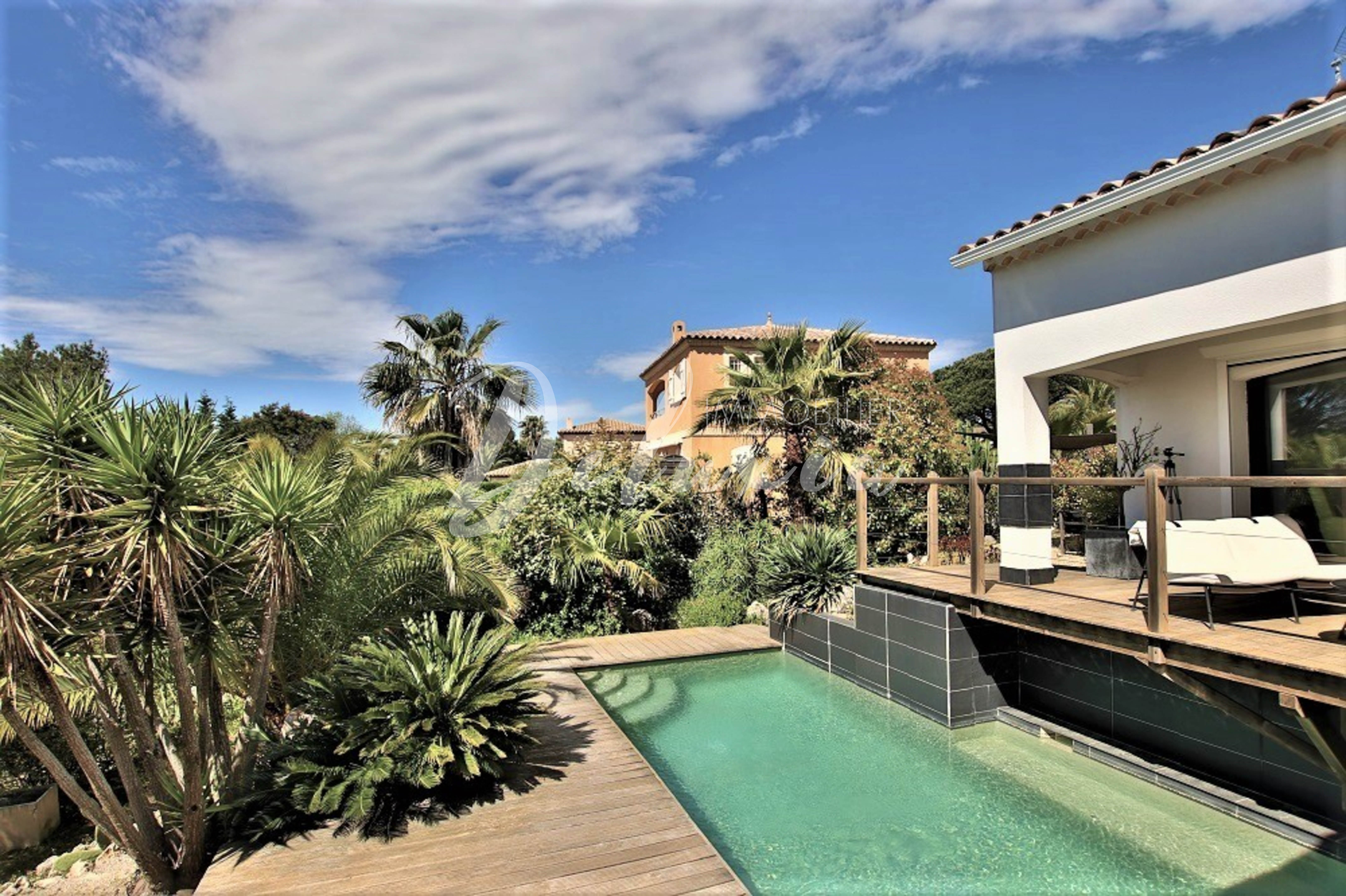 Achat villa avec piscine à Saint-Raphaël 