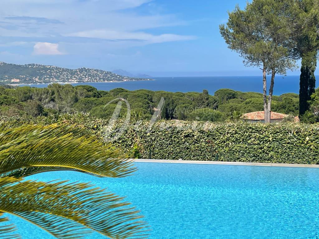 Achat maison vue mer avec piscine à Sainte-Maxime