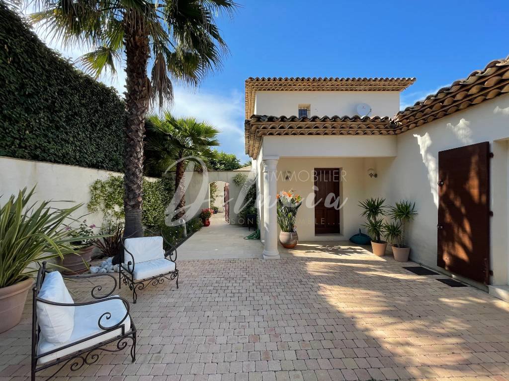 Achat villa avec grands extérieurs à Sainte-Maxime 