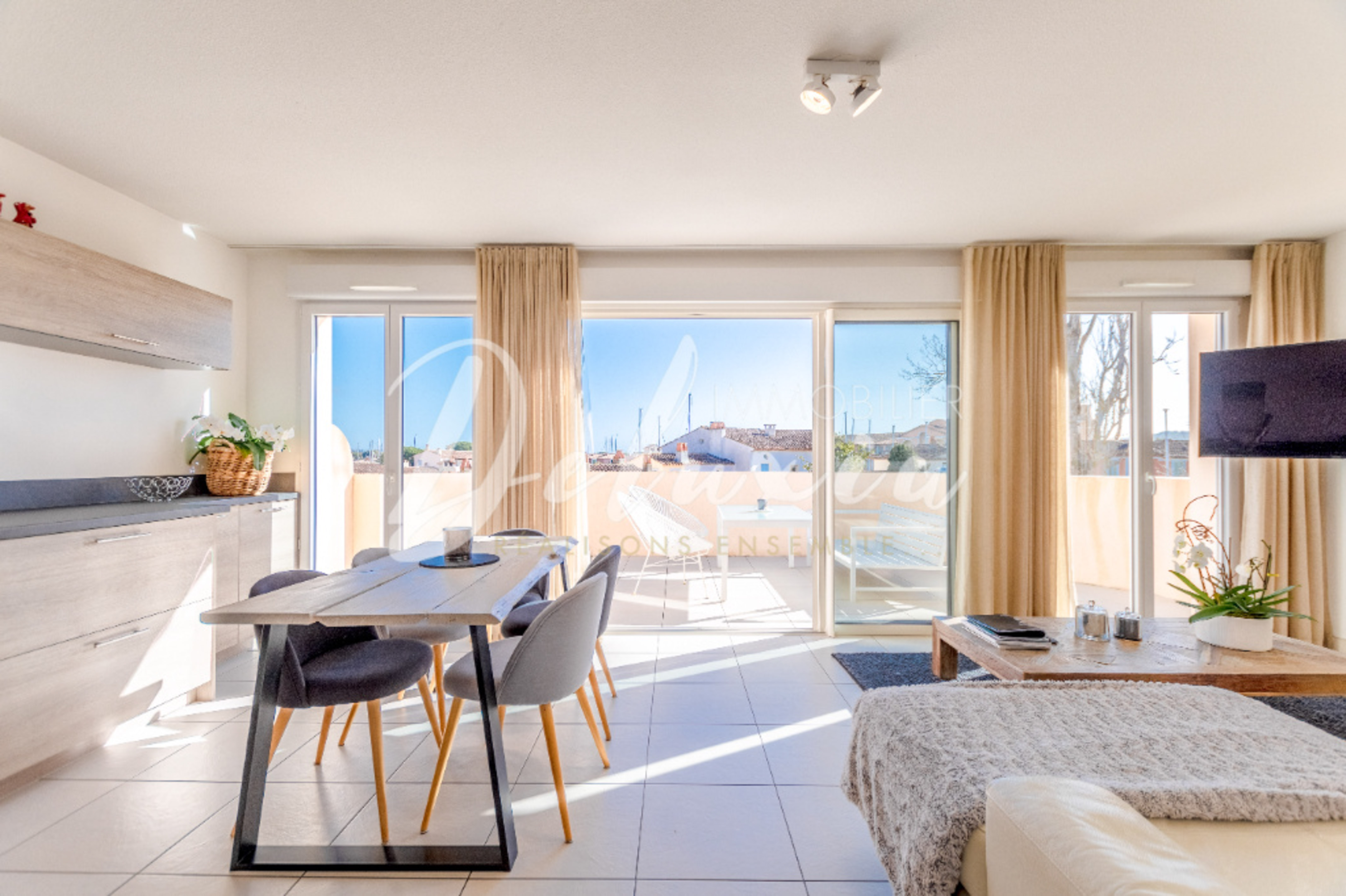 Achat appartement lumineux à Port Grimaud 