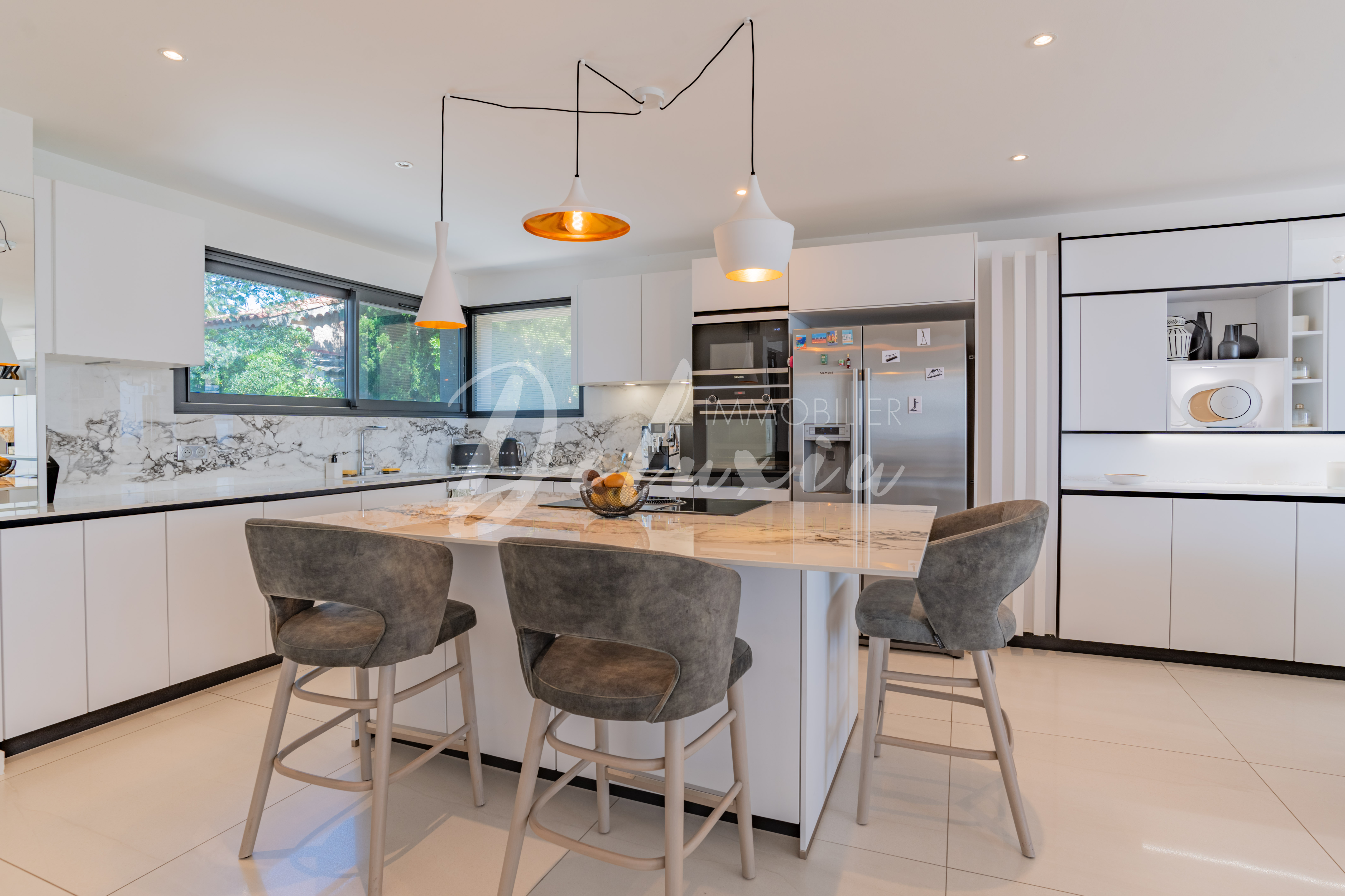 Achat villa avec cuisine de luxe à Saint-Raphaël 
