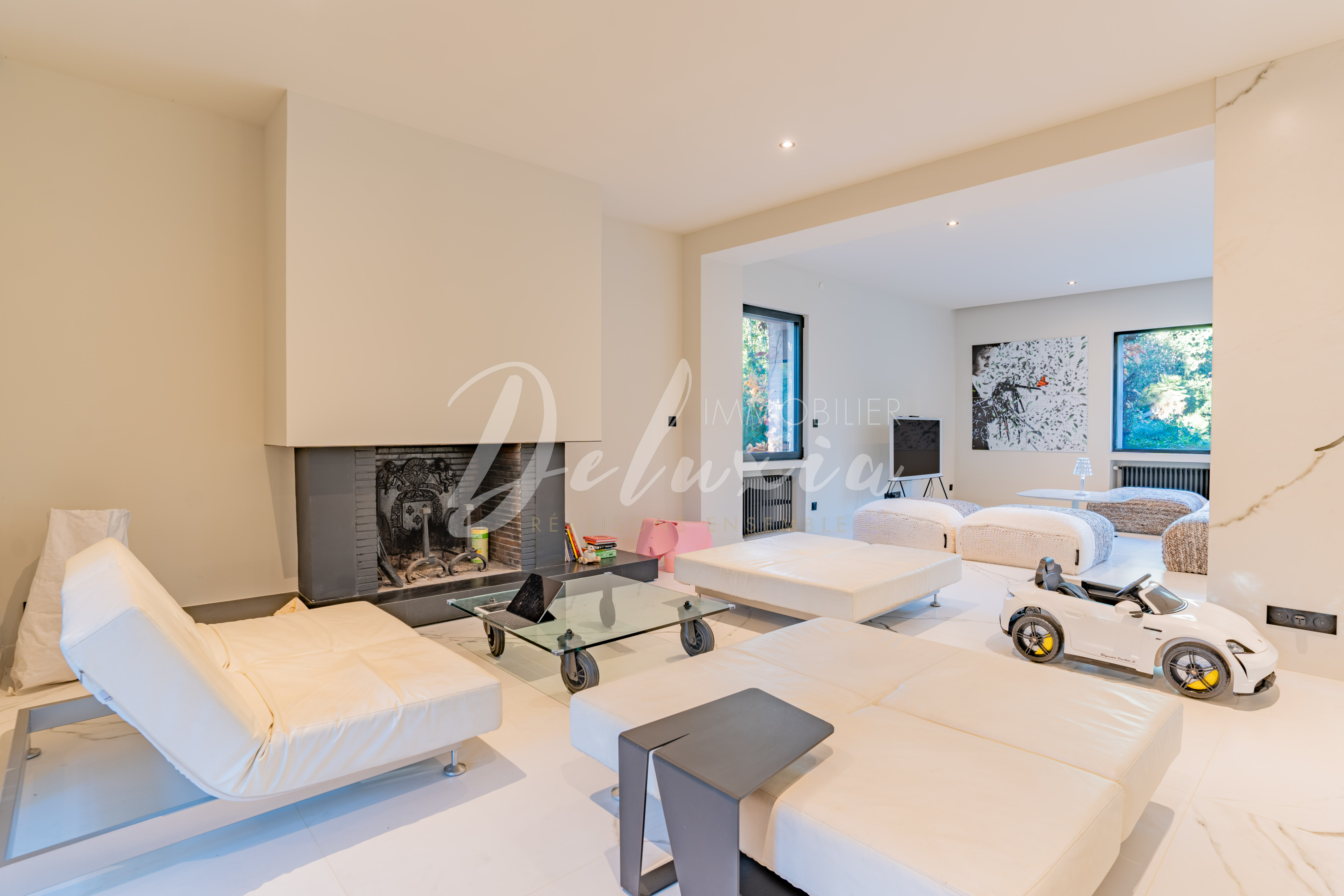 Maison à vendre avec vaste séjour à Saint-Raphaël 