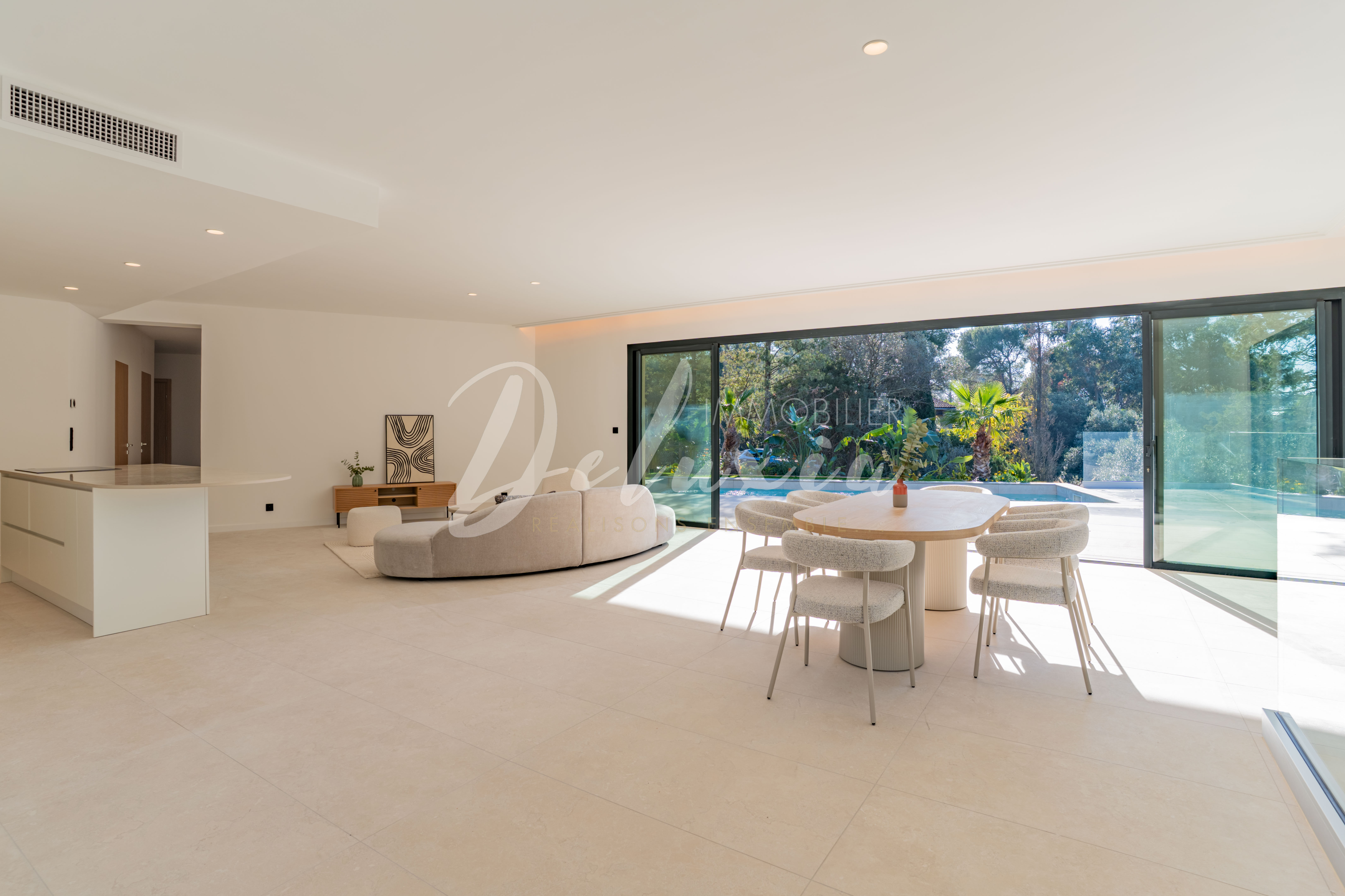 Achat villa avec grande pièce de vie à Saint-Raphaël