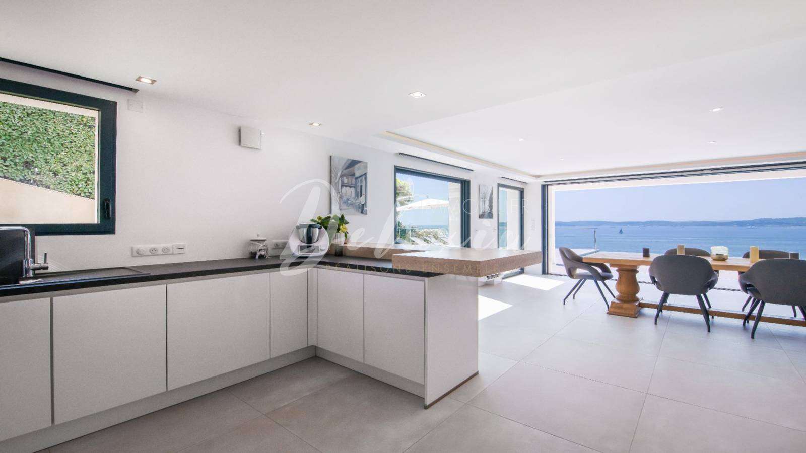 Villa contemporaine avec vue mer panoramique – Sémaphore, Sainte-Maxime