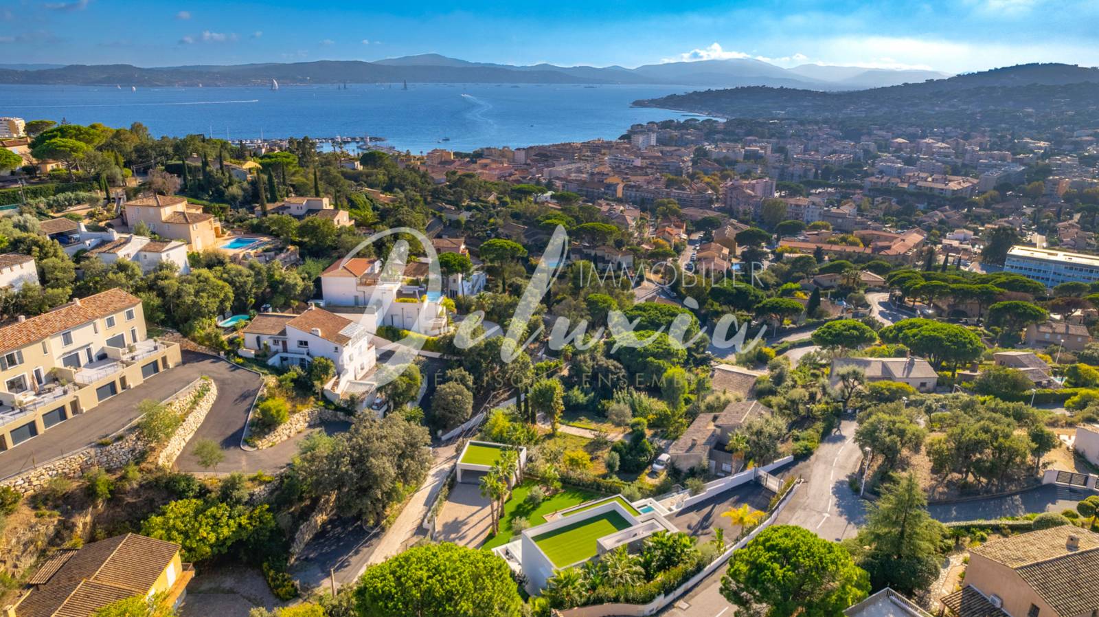 Villa à vendre sur les hauteurs de Sainte-Maxime 