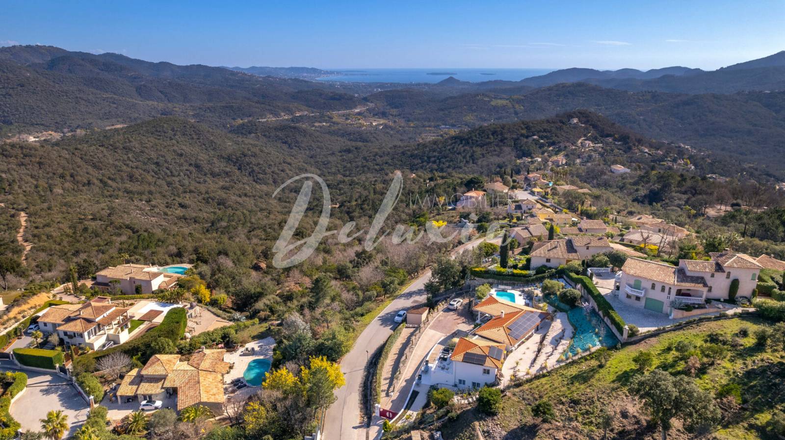 agence immobilière Les Adrets de l'Estérel 