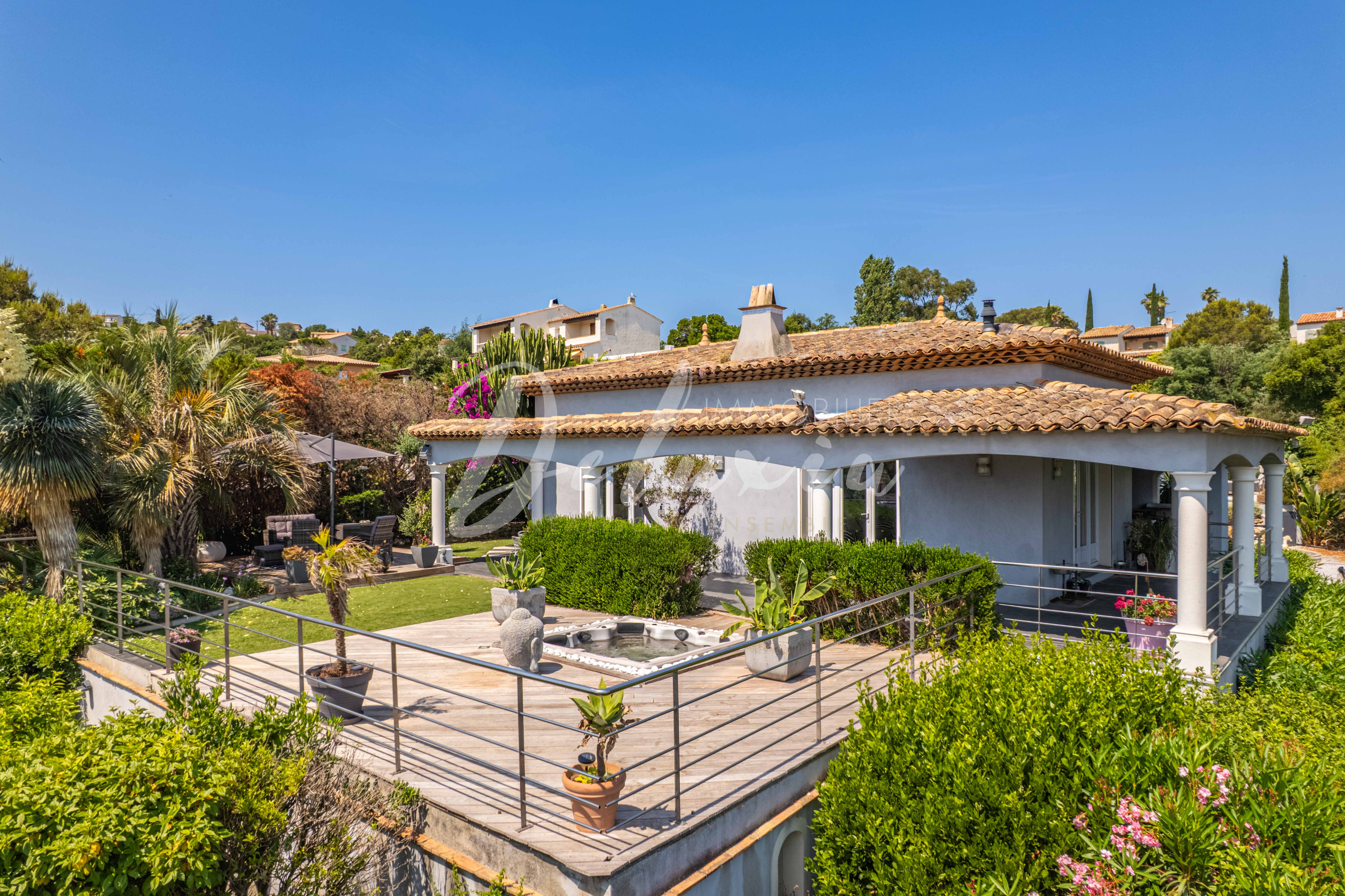 Achat villa avec 5 chambres dans le Sud de la France