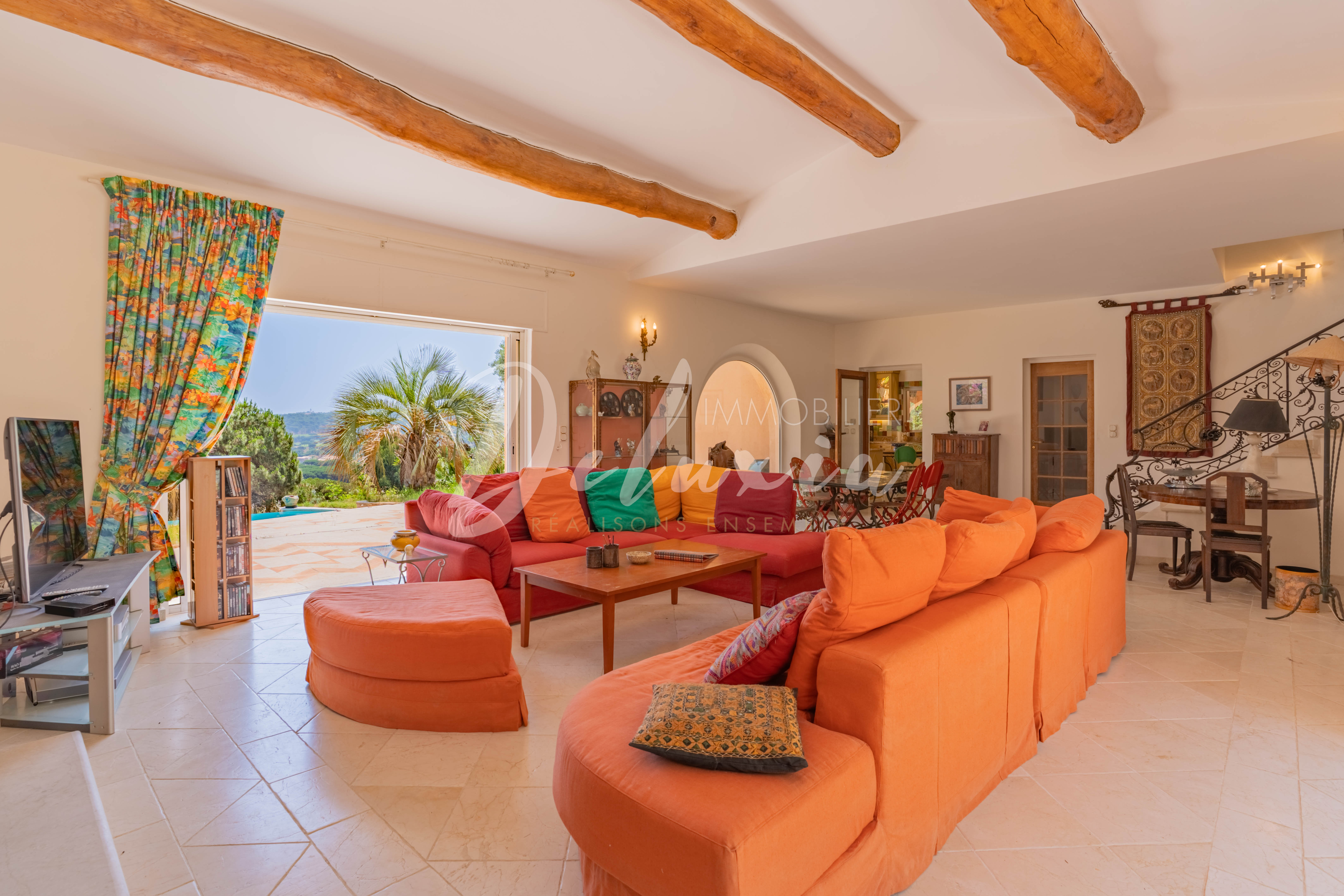 Villa à vendre avec des beaux volumes à Ramatuelle 