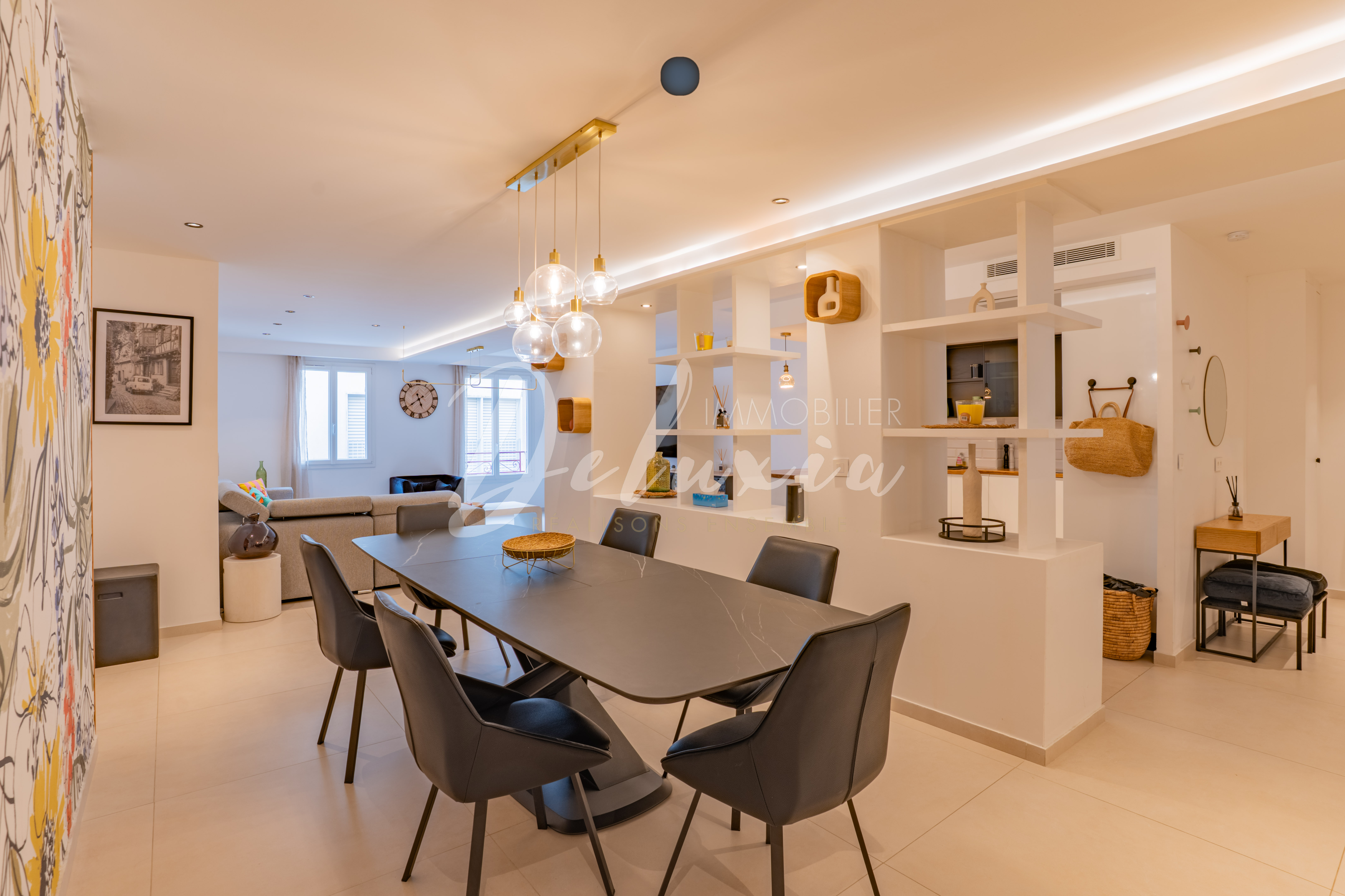 Appartement à vendre avec grande pièce de vie à Saint-Tropez 