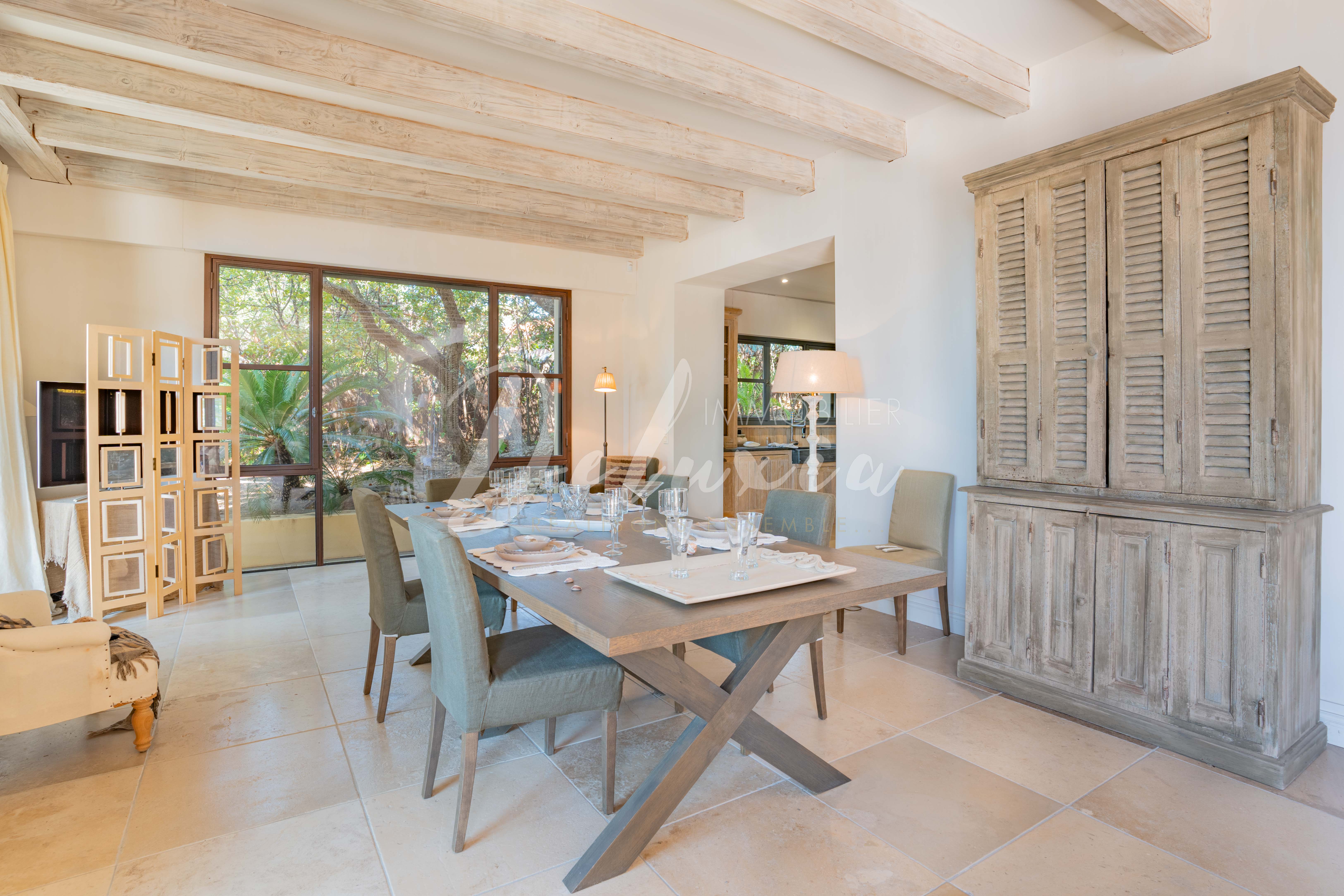 Achat villa avec de grands volumes à Saint-Raphaël 