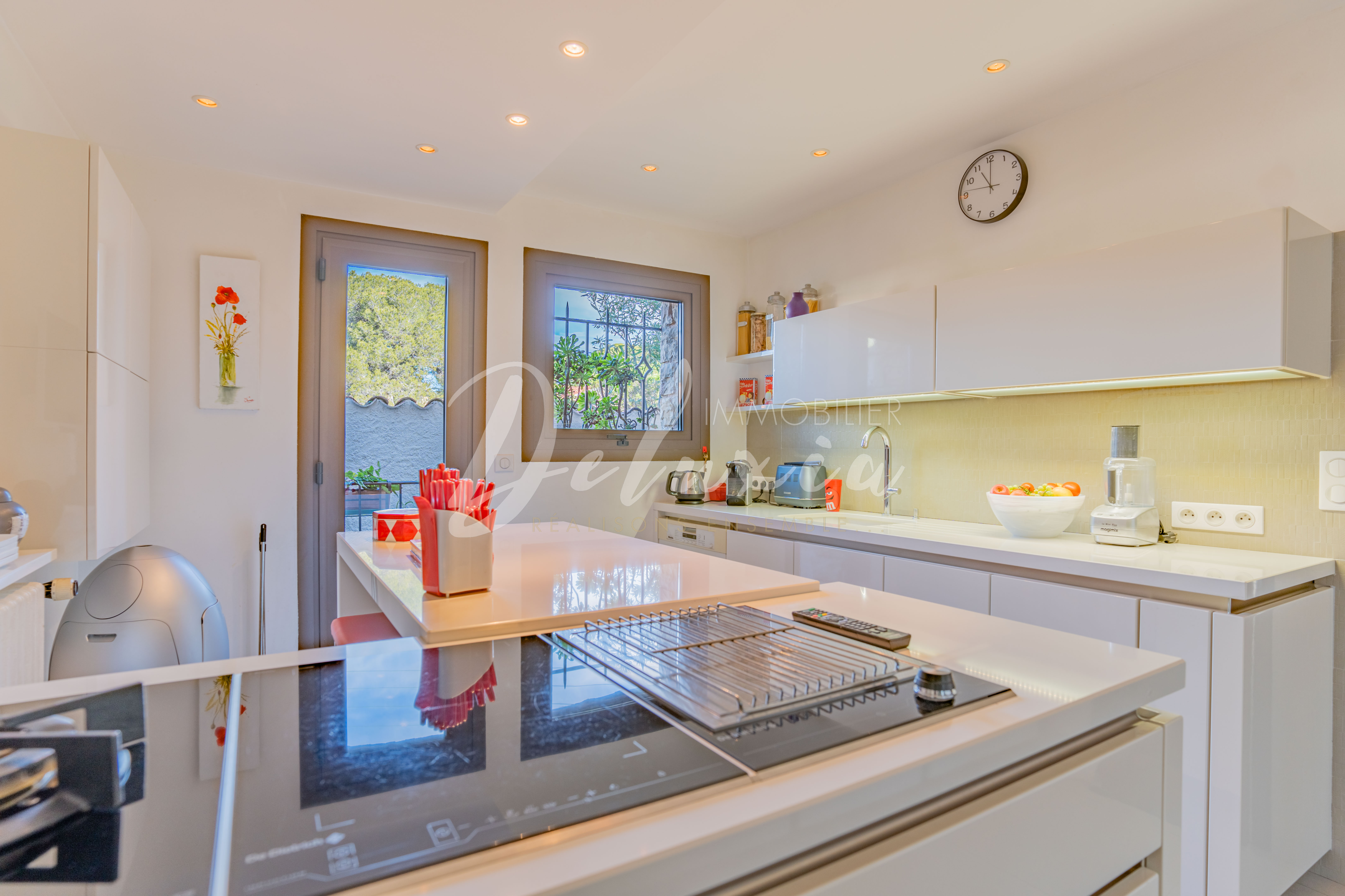 Maison à vendre avec cuisine spacieuse à Saint-Raphaël