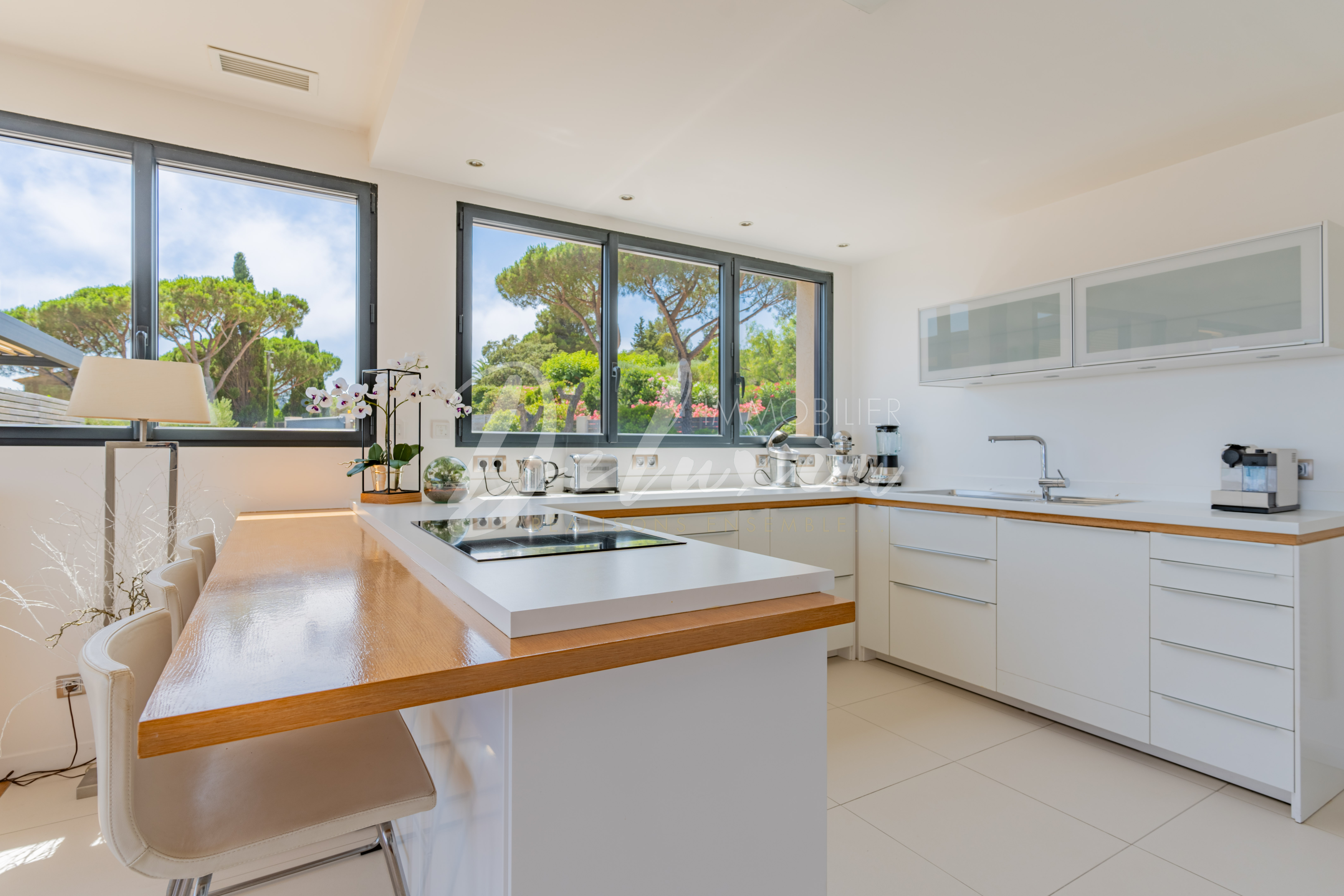 Villa à vendre avec grande cuisine à Sainte-Maxime 