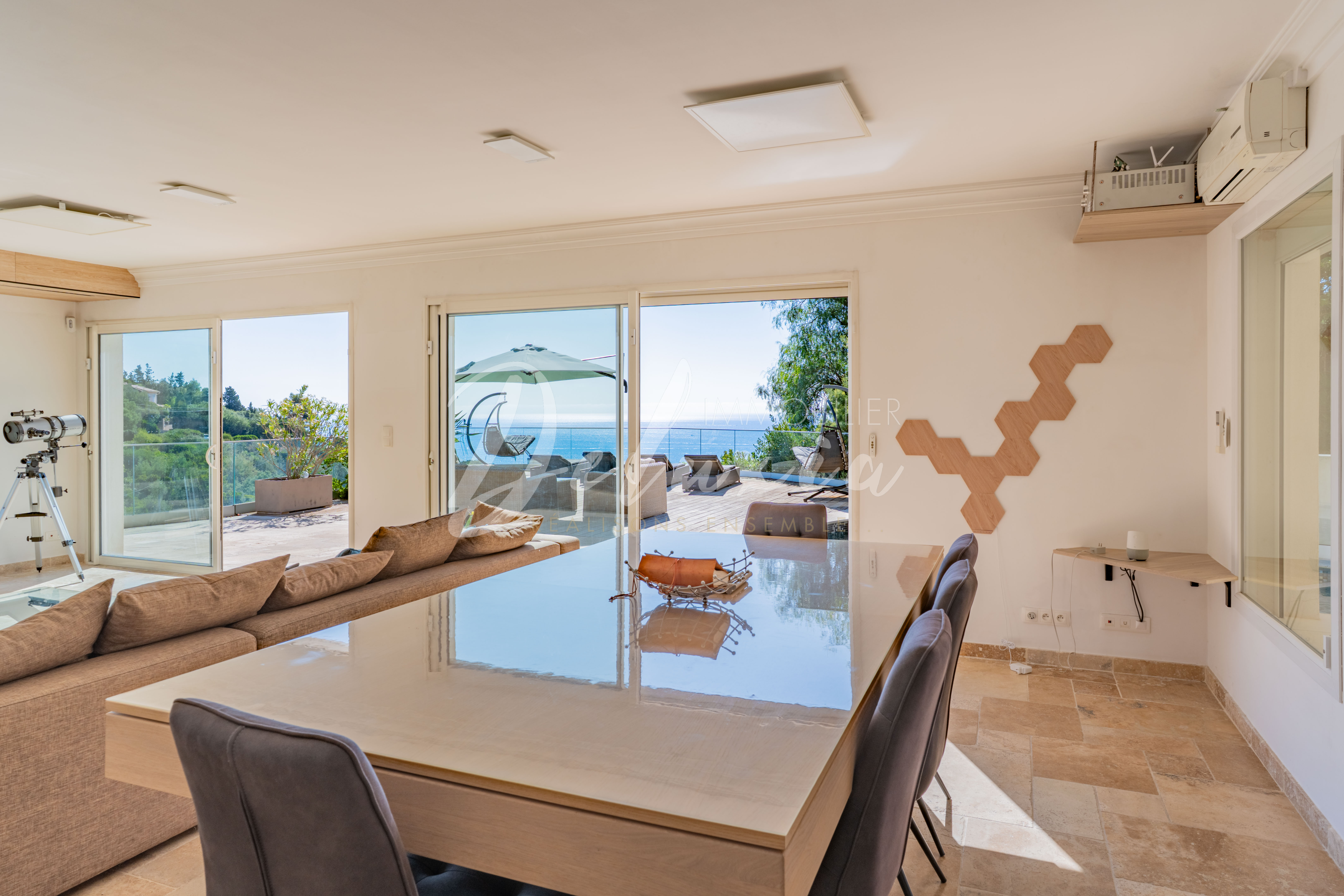 Villa avec séjour vue mer à vendre dans le Sud de la France