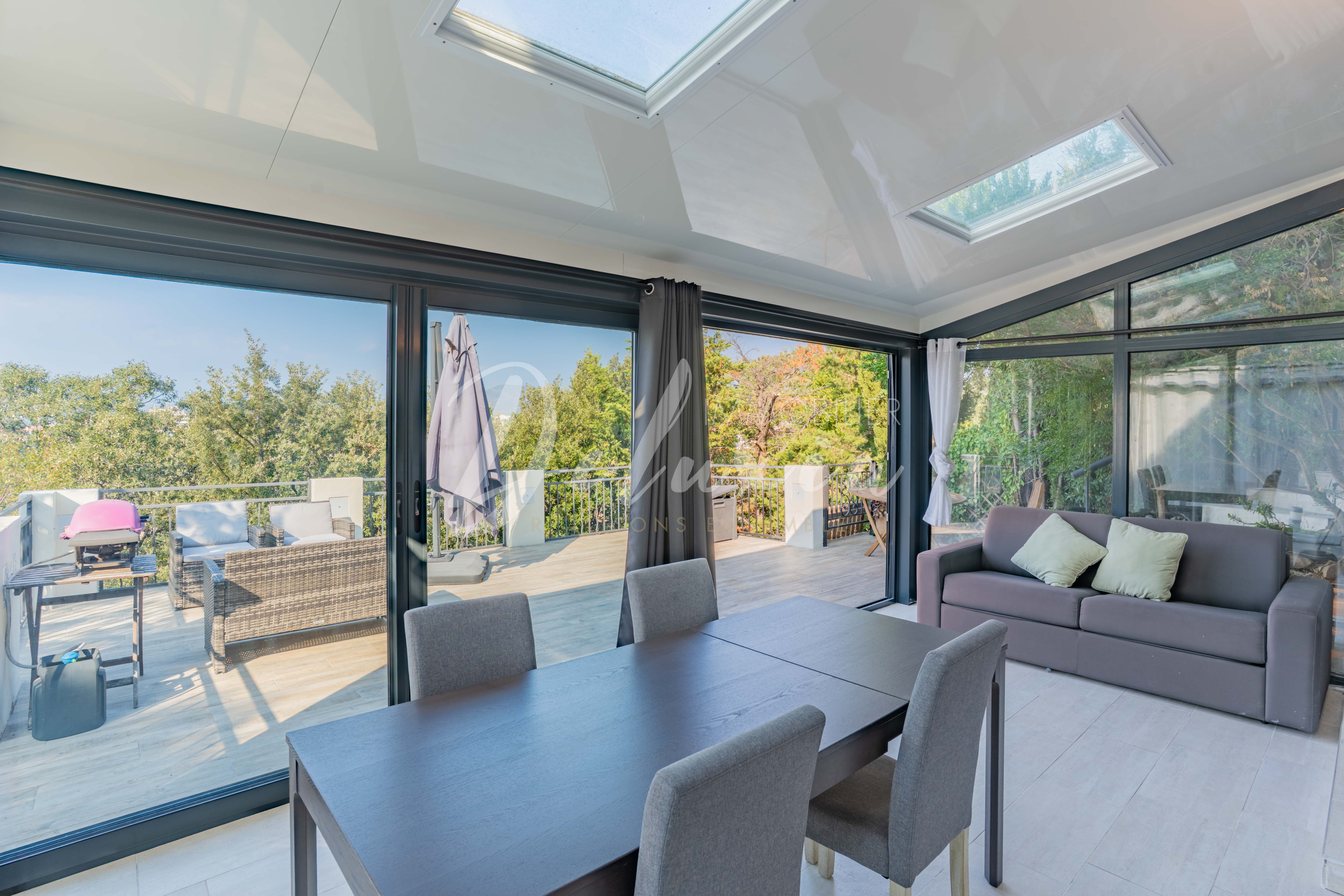 Appartement à vendre avec véranda à Saint-Raphaël