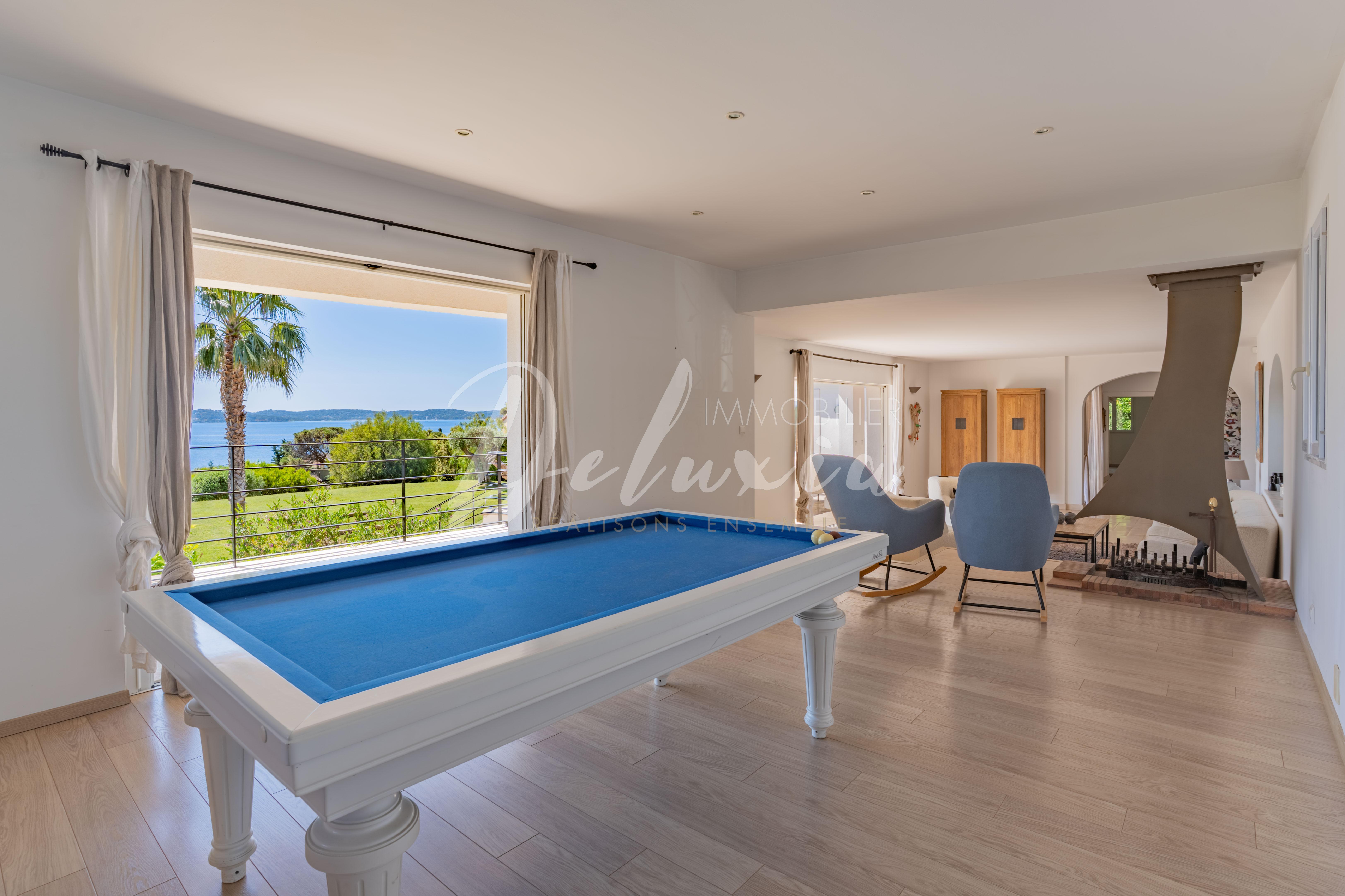 Villa à vendre avec salle de billard à Sainte-Maxime