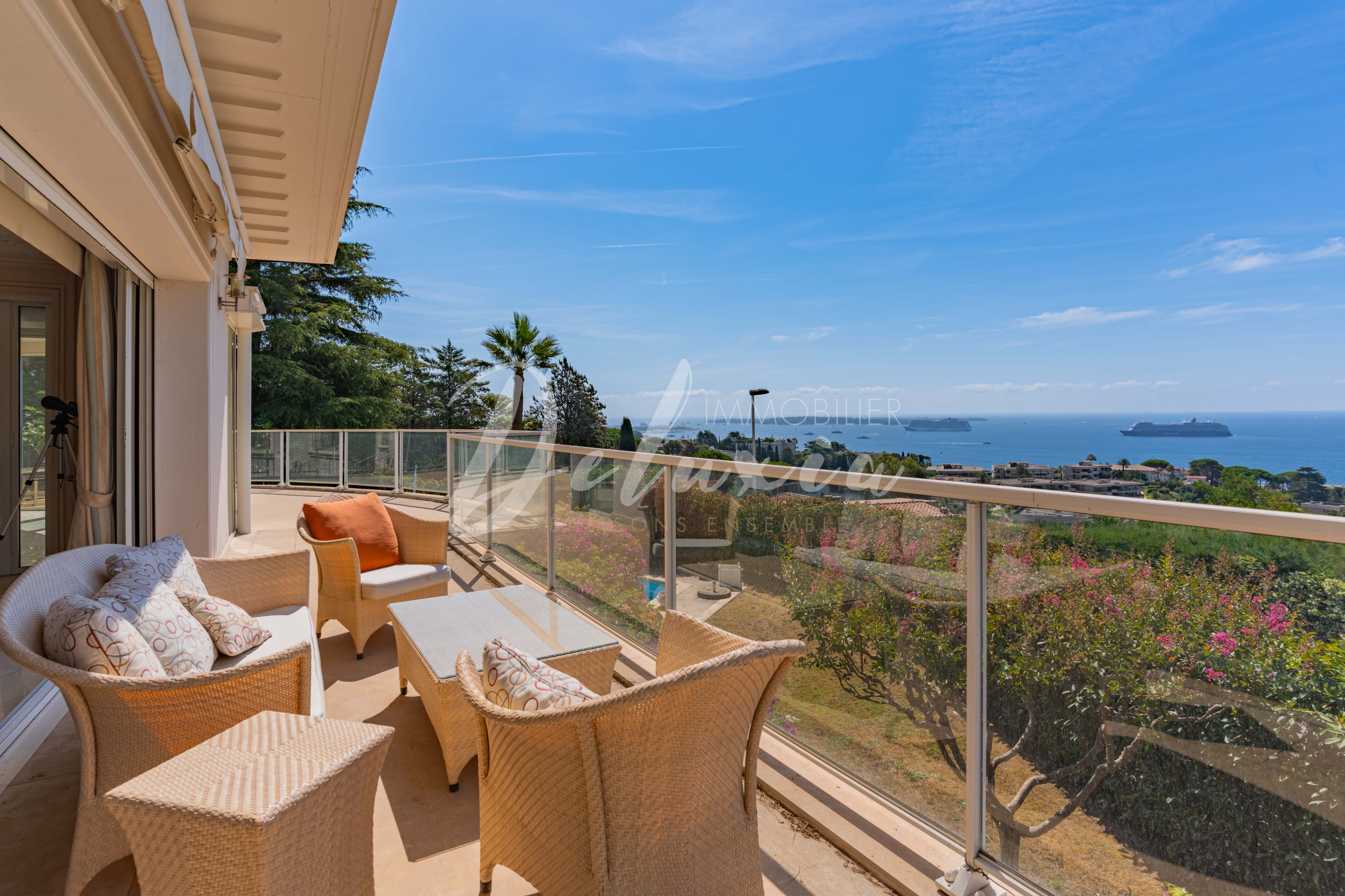 Achat maison avec vue sur les îles de Lérins à Cannes. 