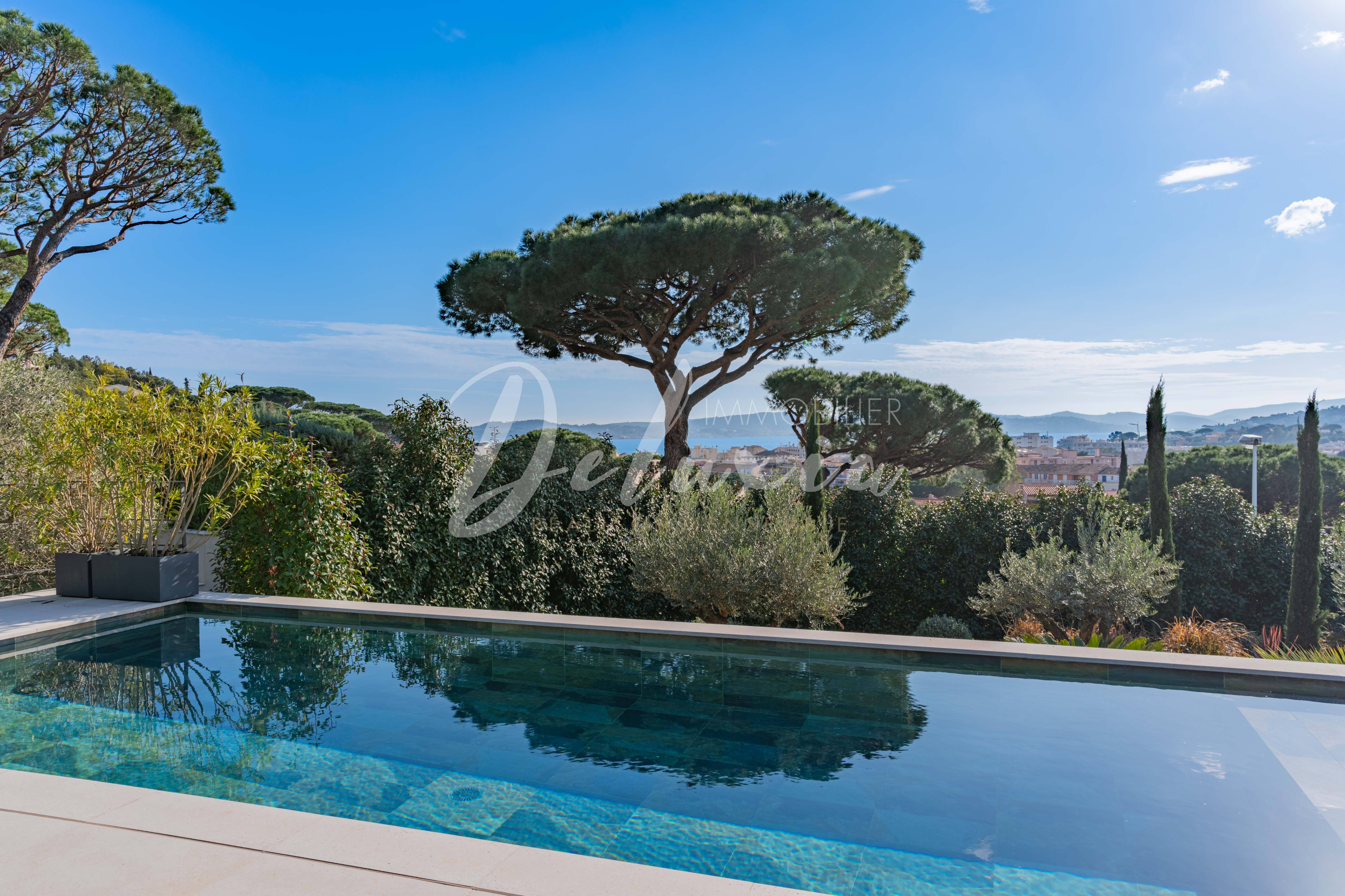 Achat villa proche du centre-ville de Sainte-Maxime