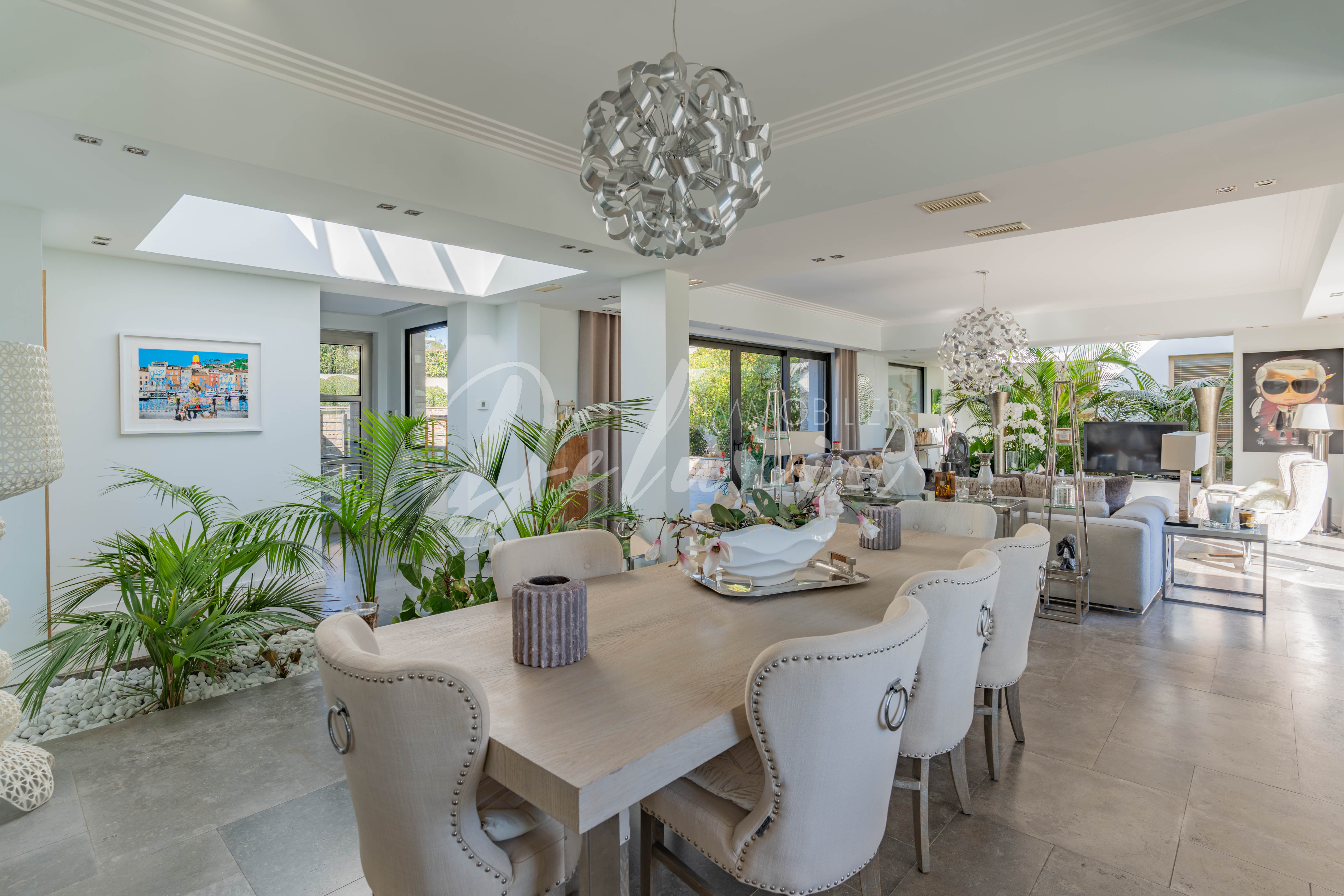 Achat villa avec grande pièce de vie à Grimaud