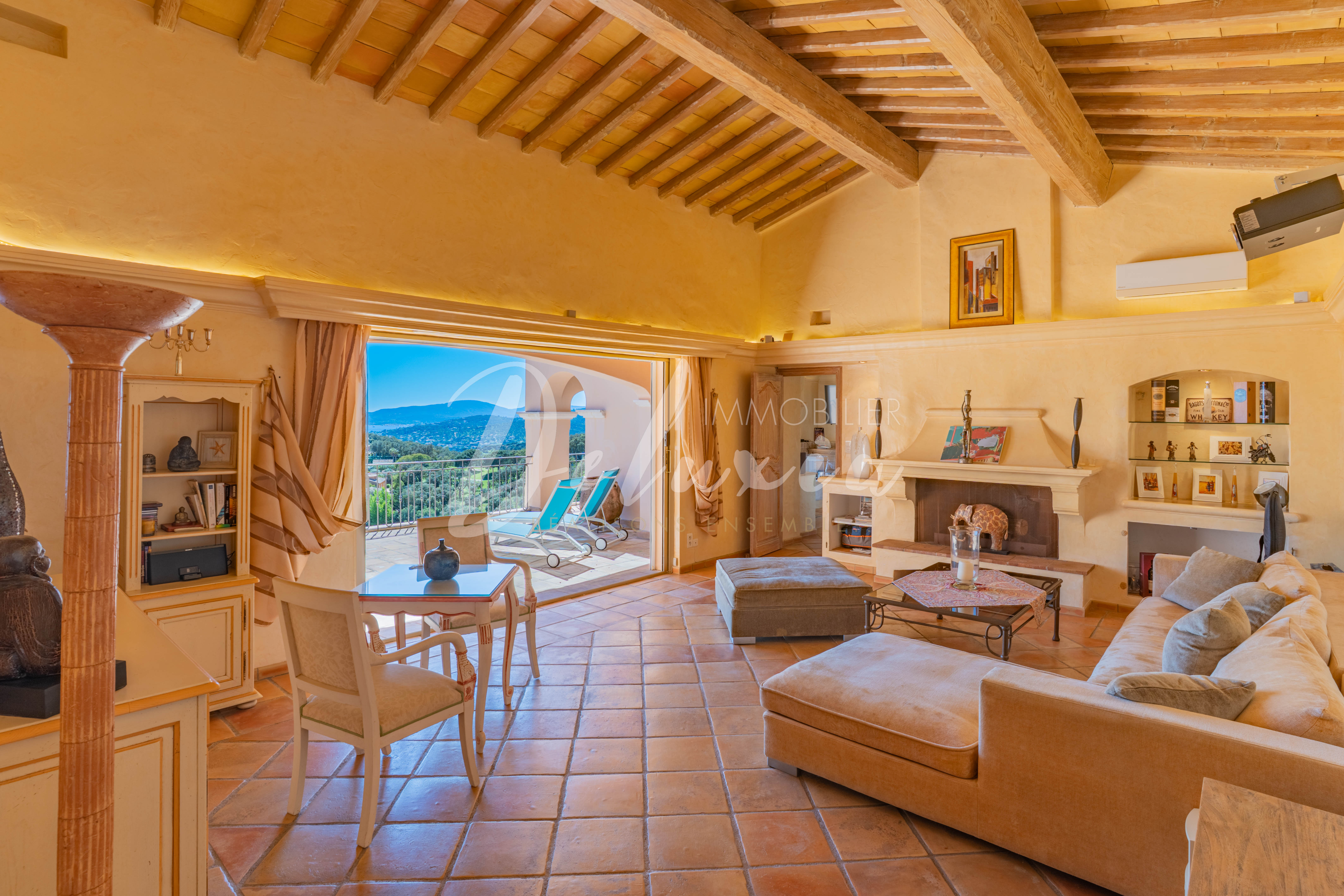 Achat villa avec de beaux volumes à Sainte-Maxime 