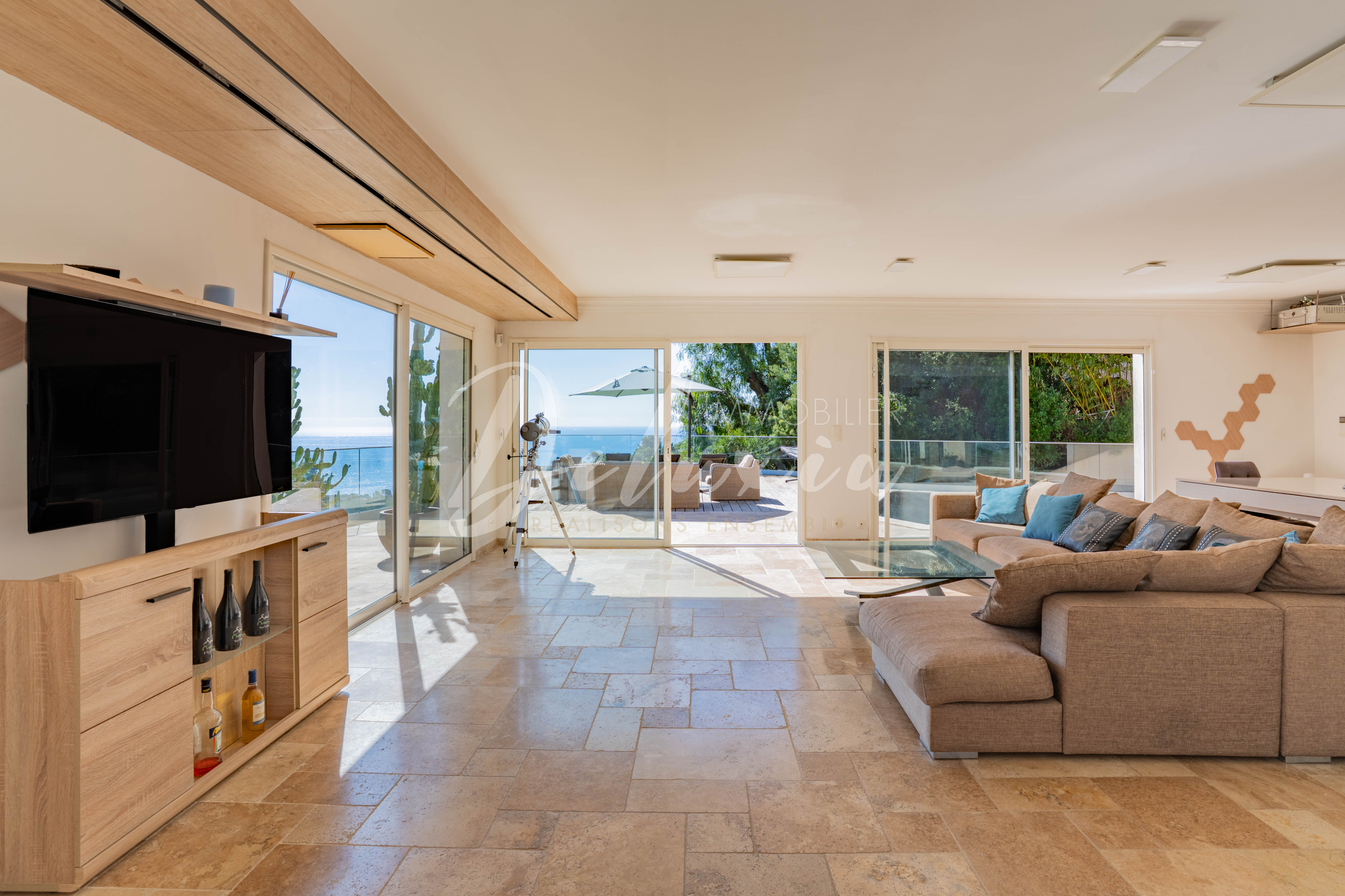 Acheter une maison avec de beaux volumes sur la Côte d'Azur 