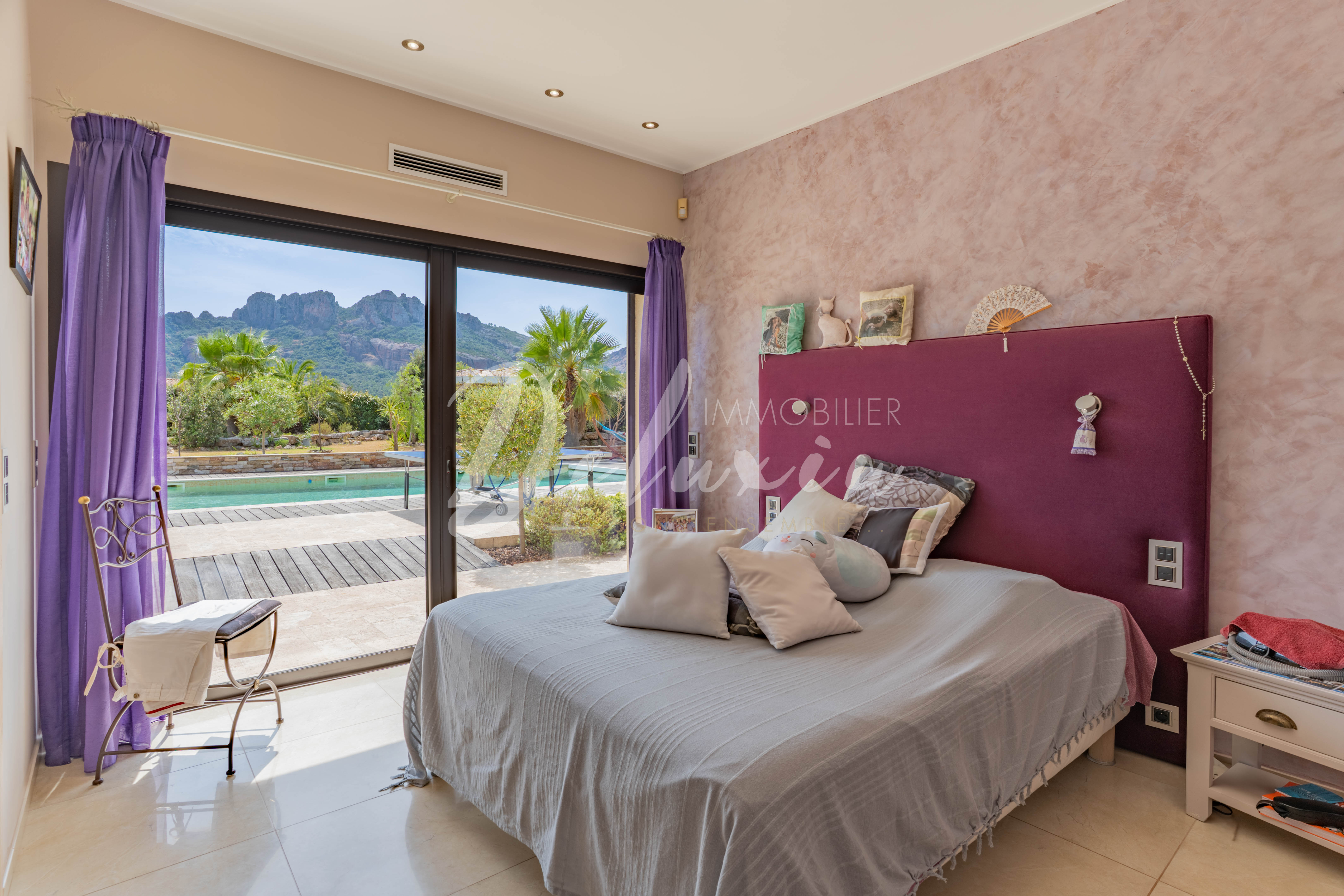 Villa à vendre avec suite parentale à Roquebrune-sur-Argens