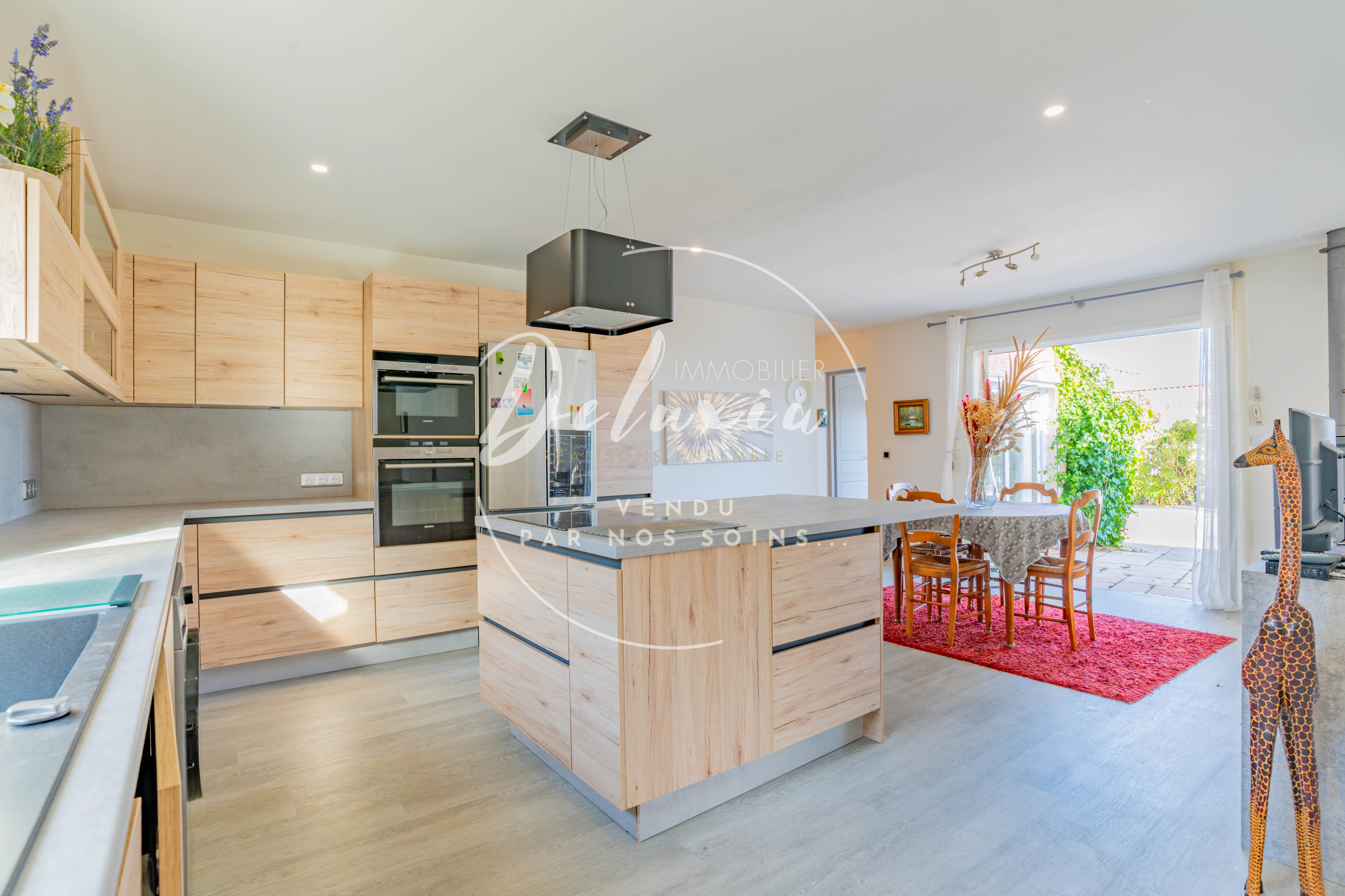 Villa avec cuisine aménagée équipée à vendre aux Issambres