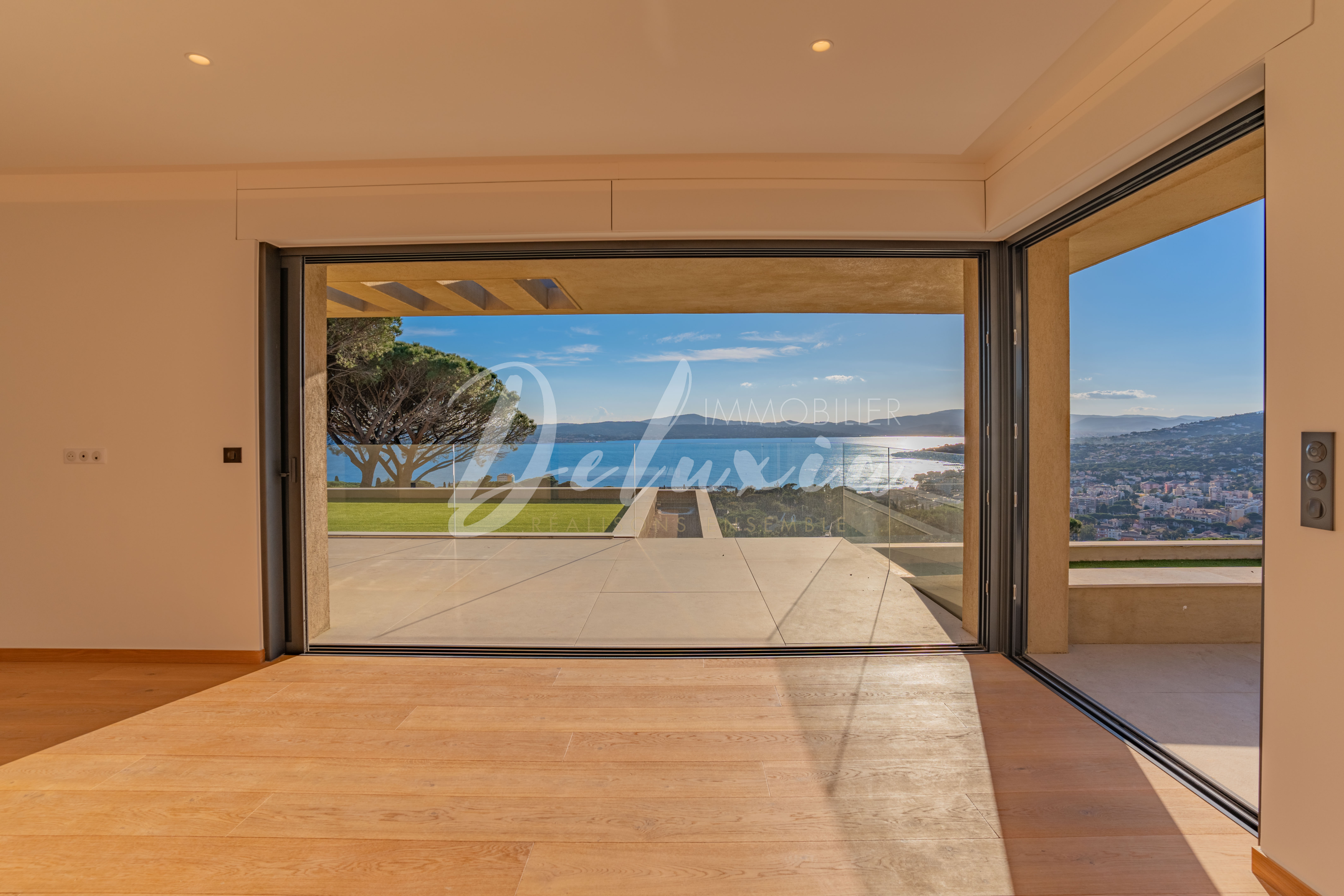 Villa à vendre avec grande suite parentale vue mer à Sainte-Maxime 