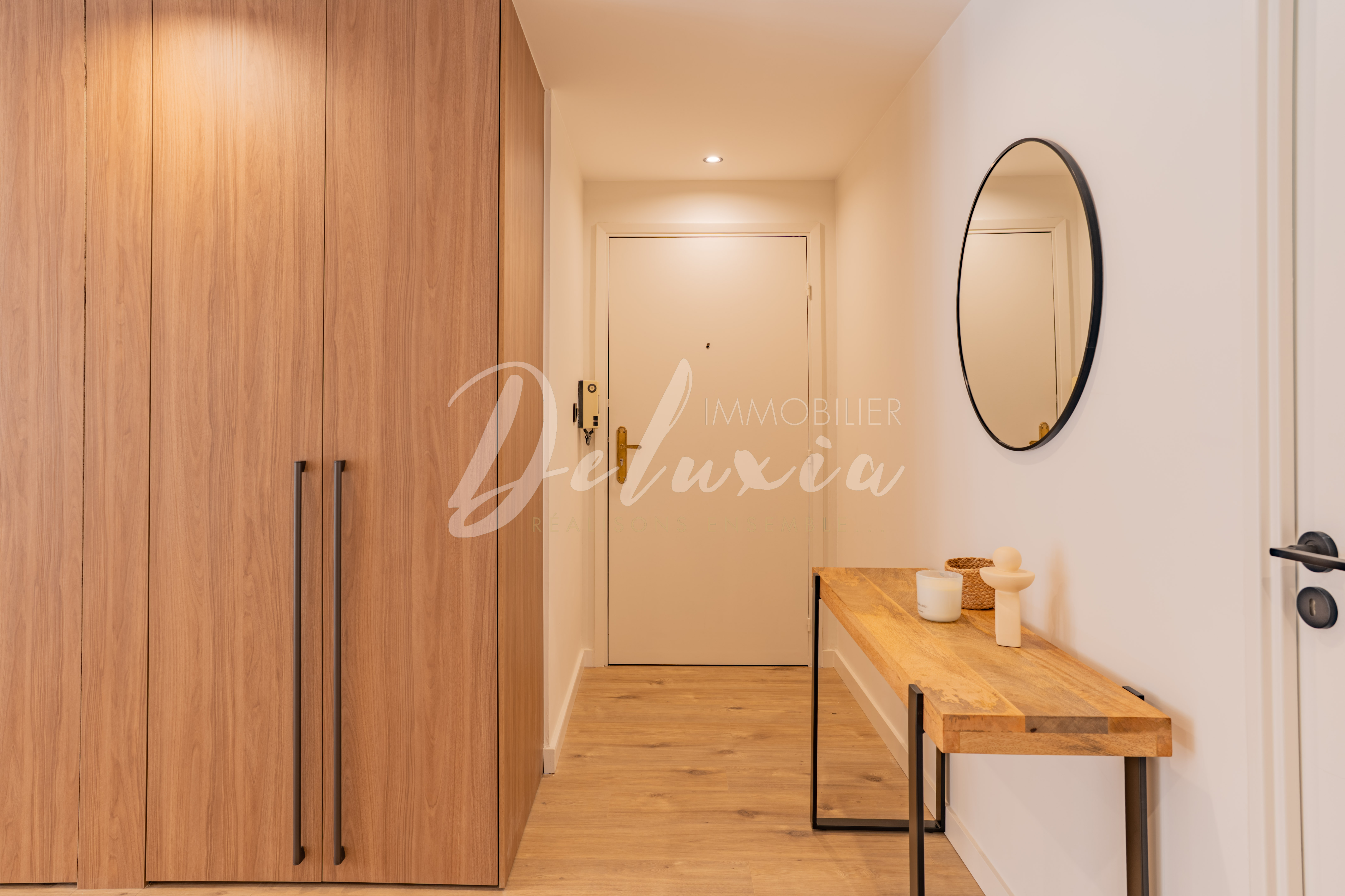 Appartement à vendre avec hall d'entrée à Saint-Raphaël 