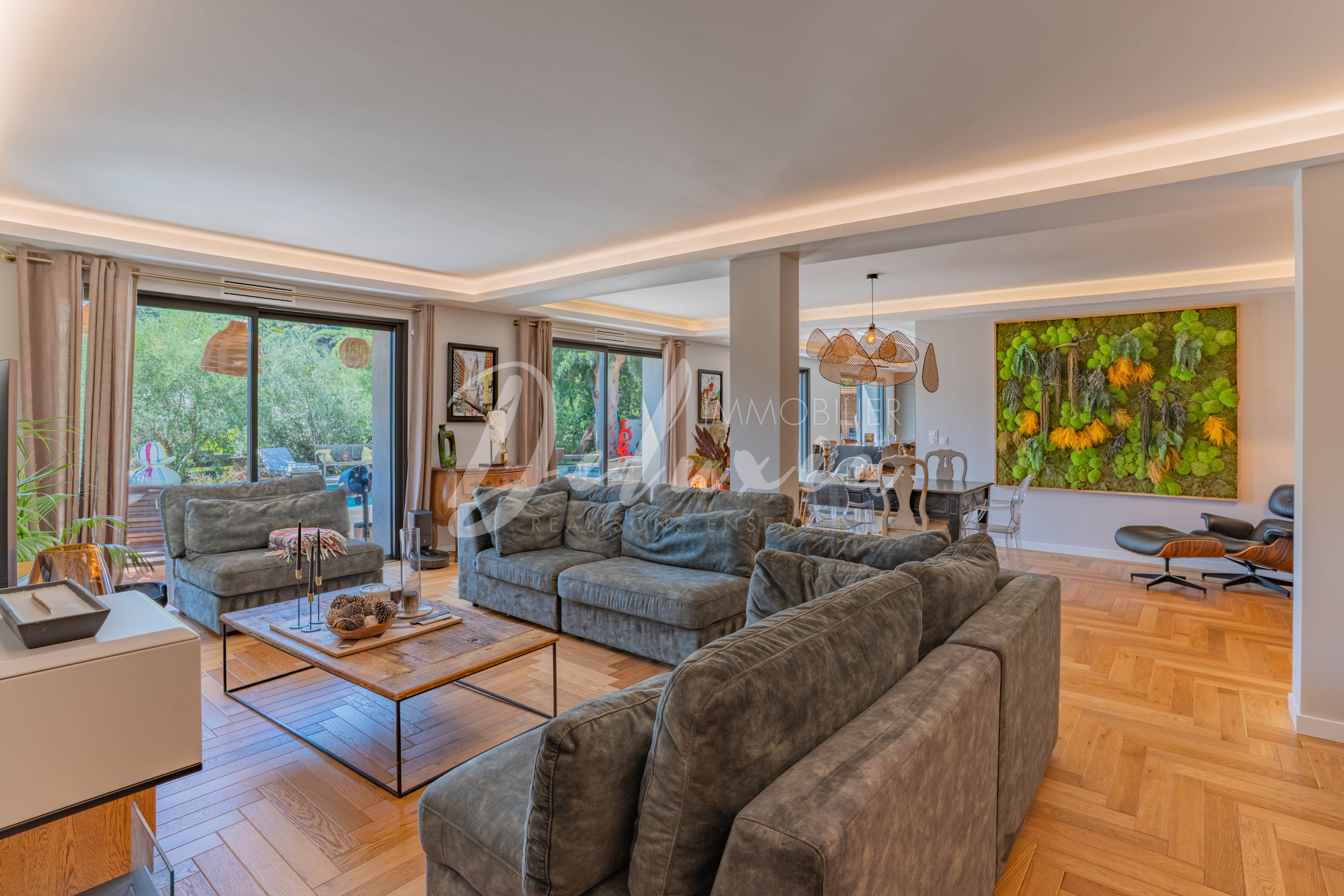 Villa à vendre avec séjour lumineux aux Issambres 