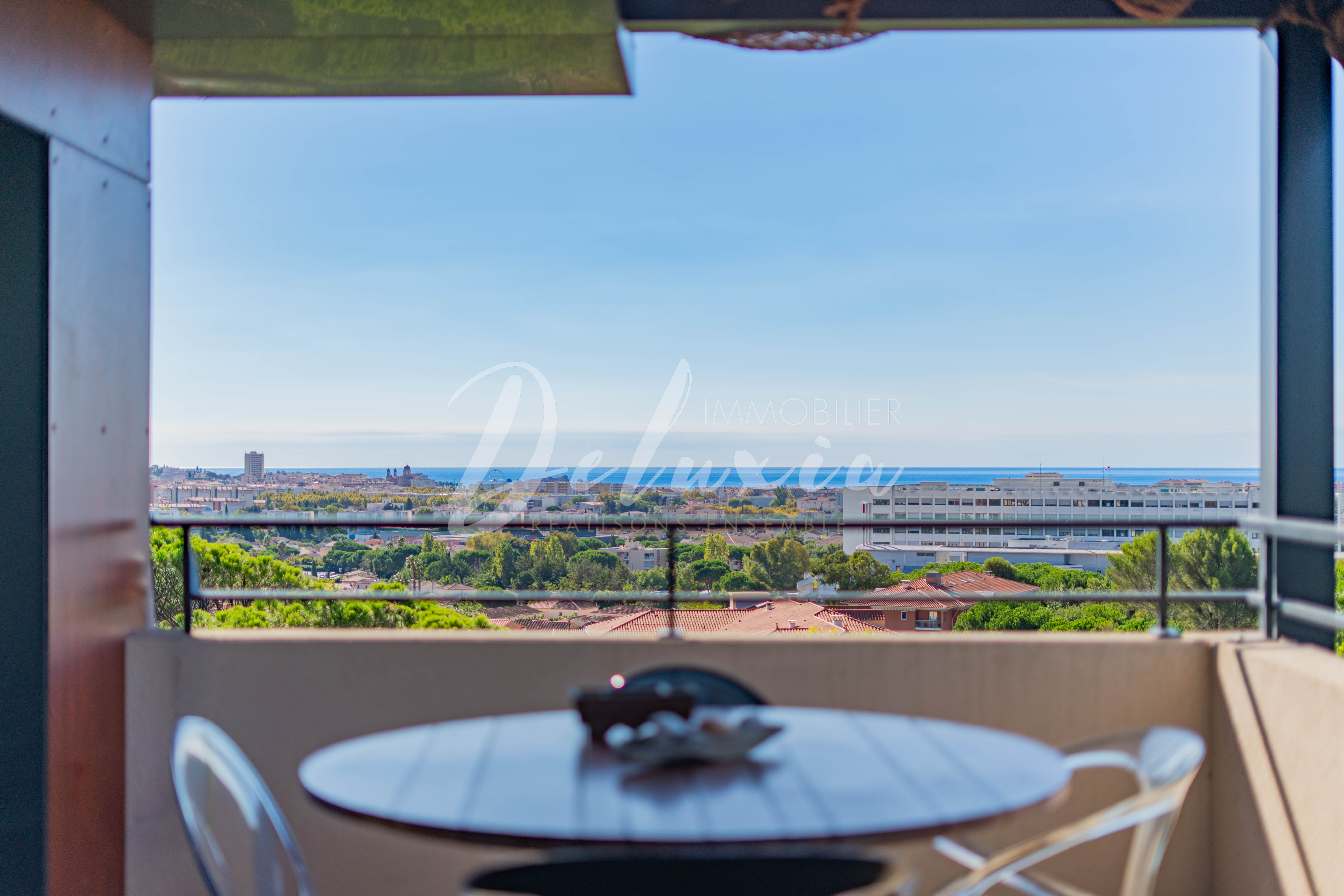 Acheter un appartement avec vue dégagée à Fréjus 