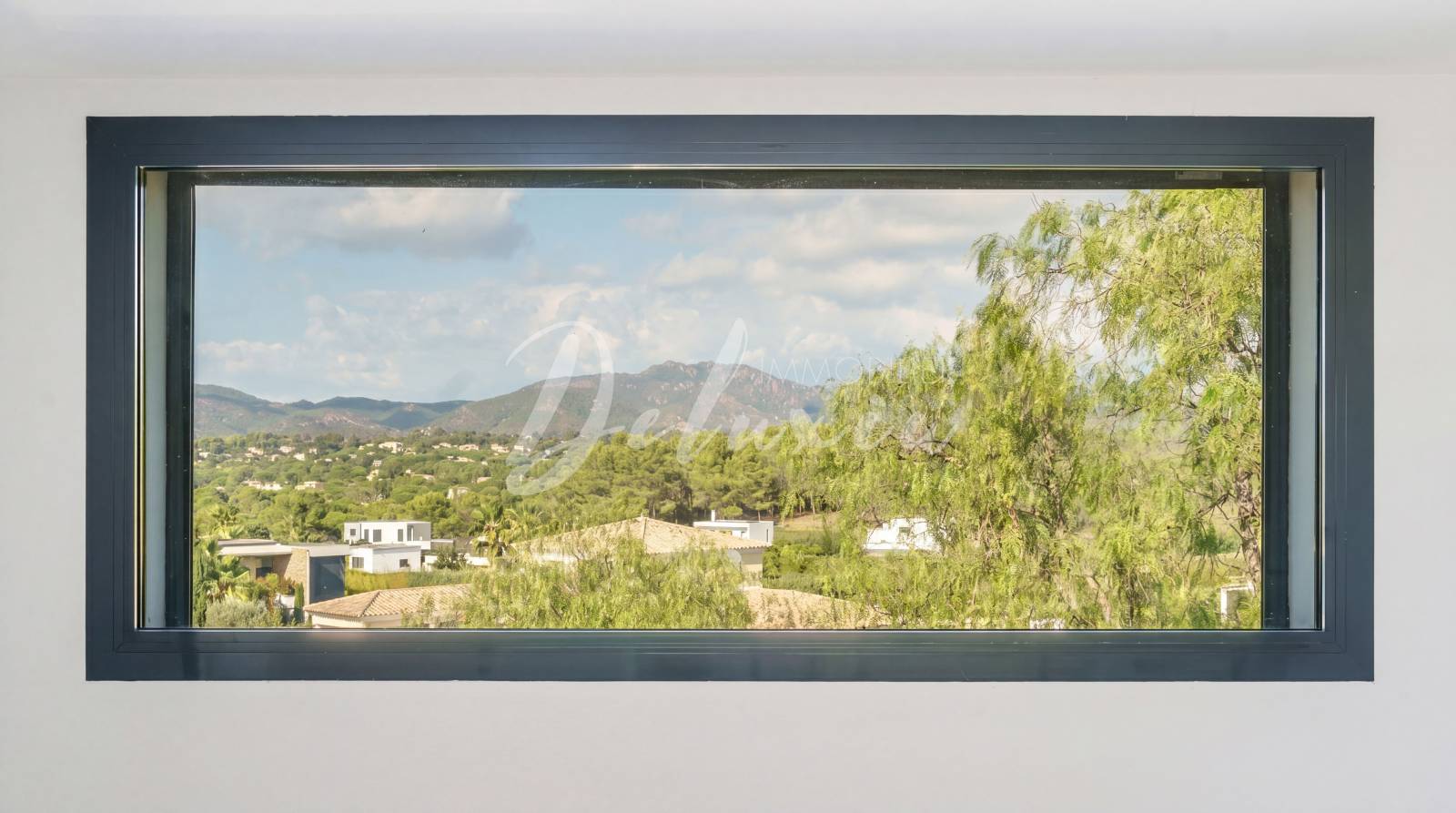 Villa contemporaine avec piscine au coeur d’un domaine recherché, Saint-Raphaël - Valescure.