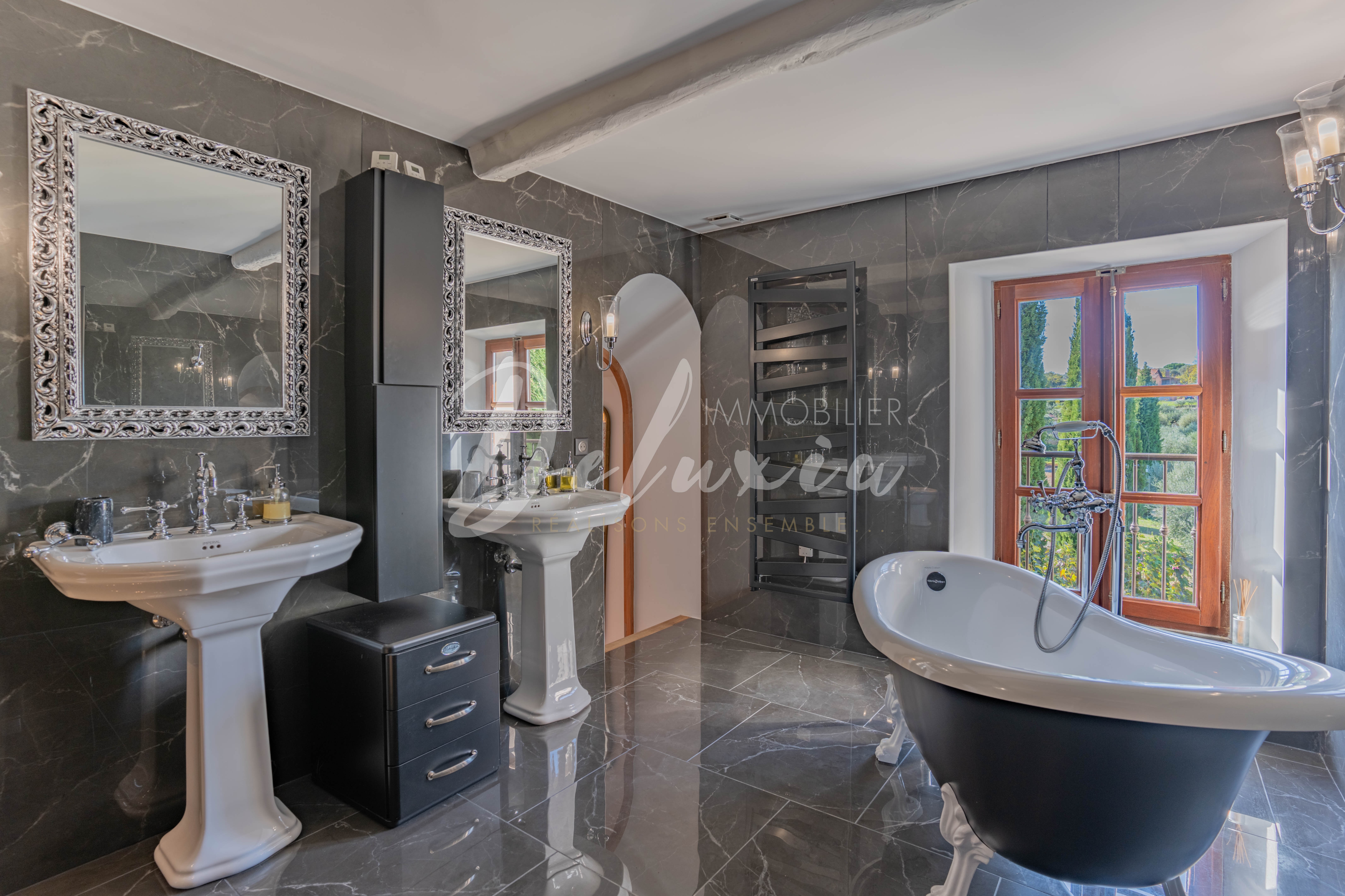 Achat maison avec de belles prestations à Aups 