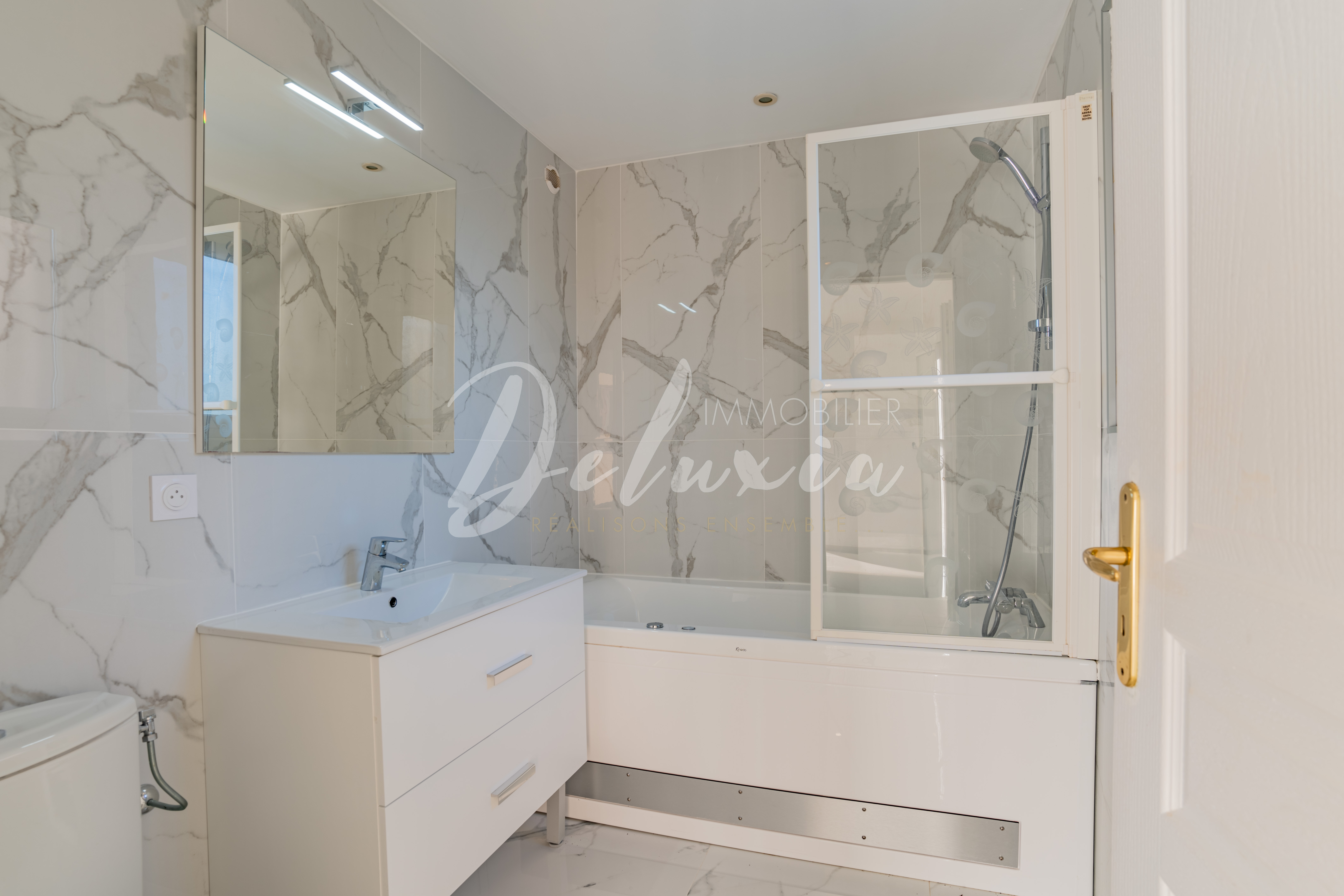 Achat villa avec salle de bains moderne à Saint-Raphaël 