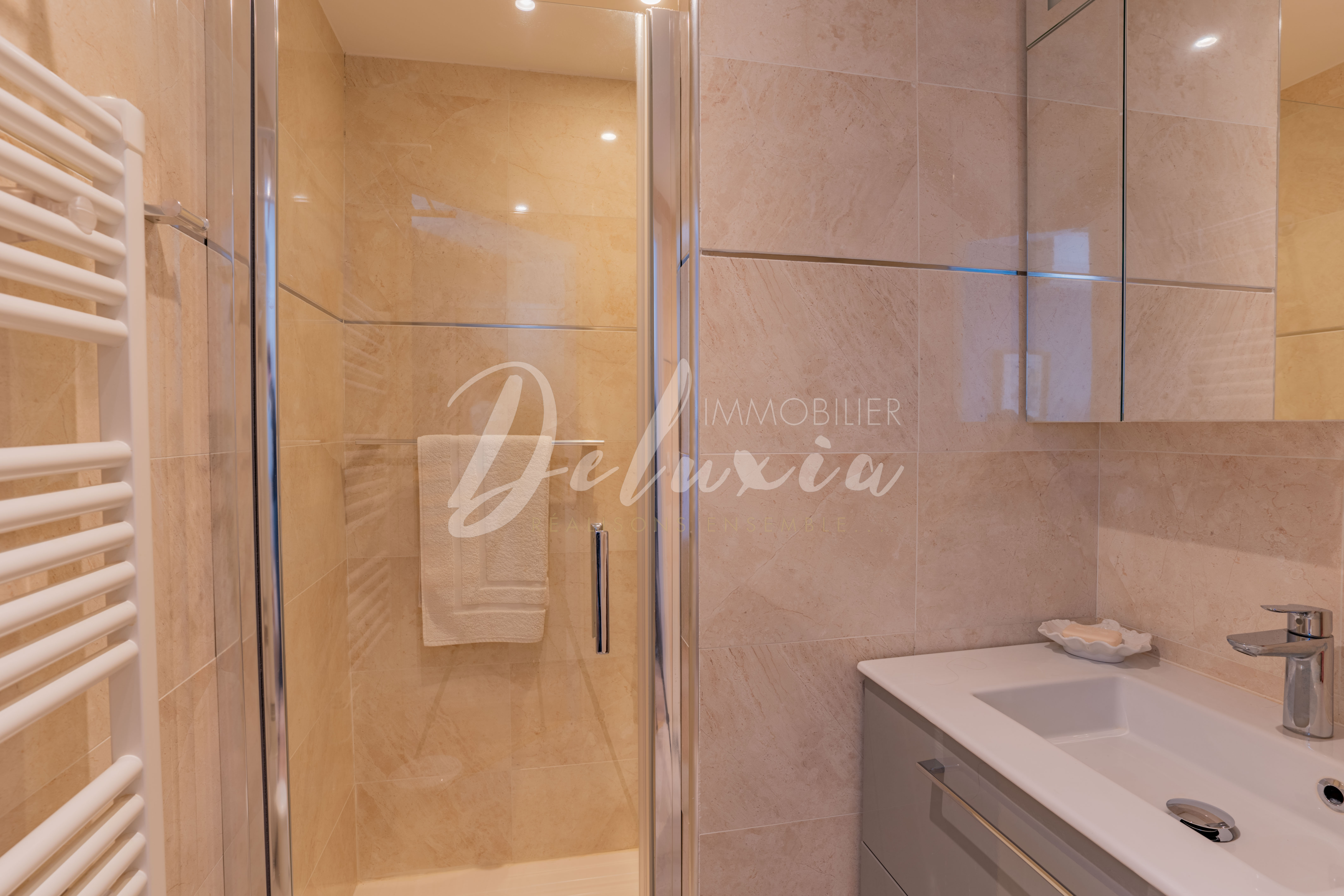 Achat appartement avec 2 salles d'eau à Saint-Raphaël 