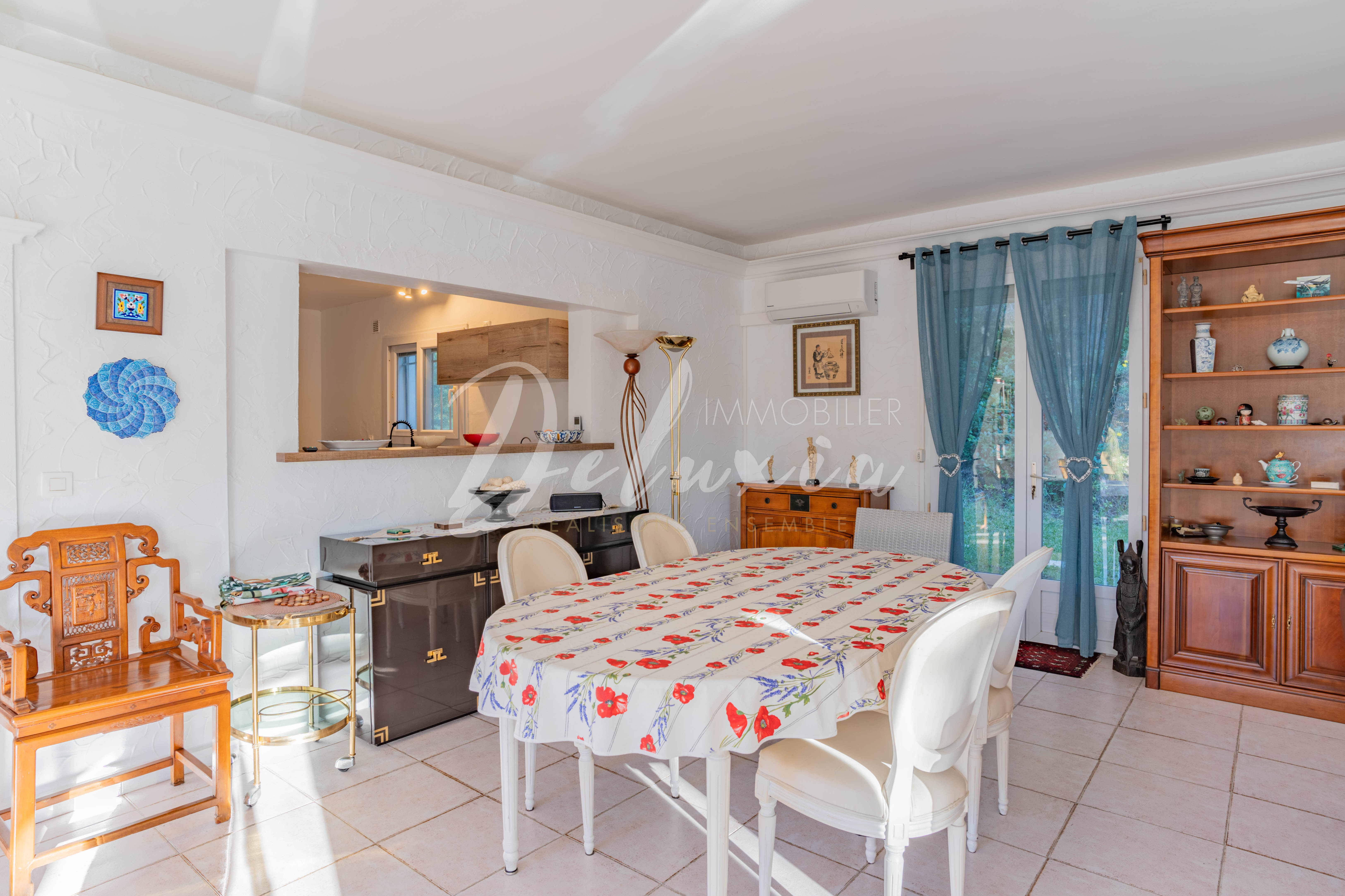 Villa avec grande salle à manger à Saint-Raphaël 