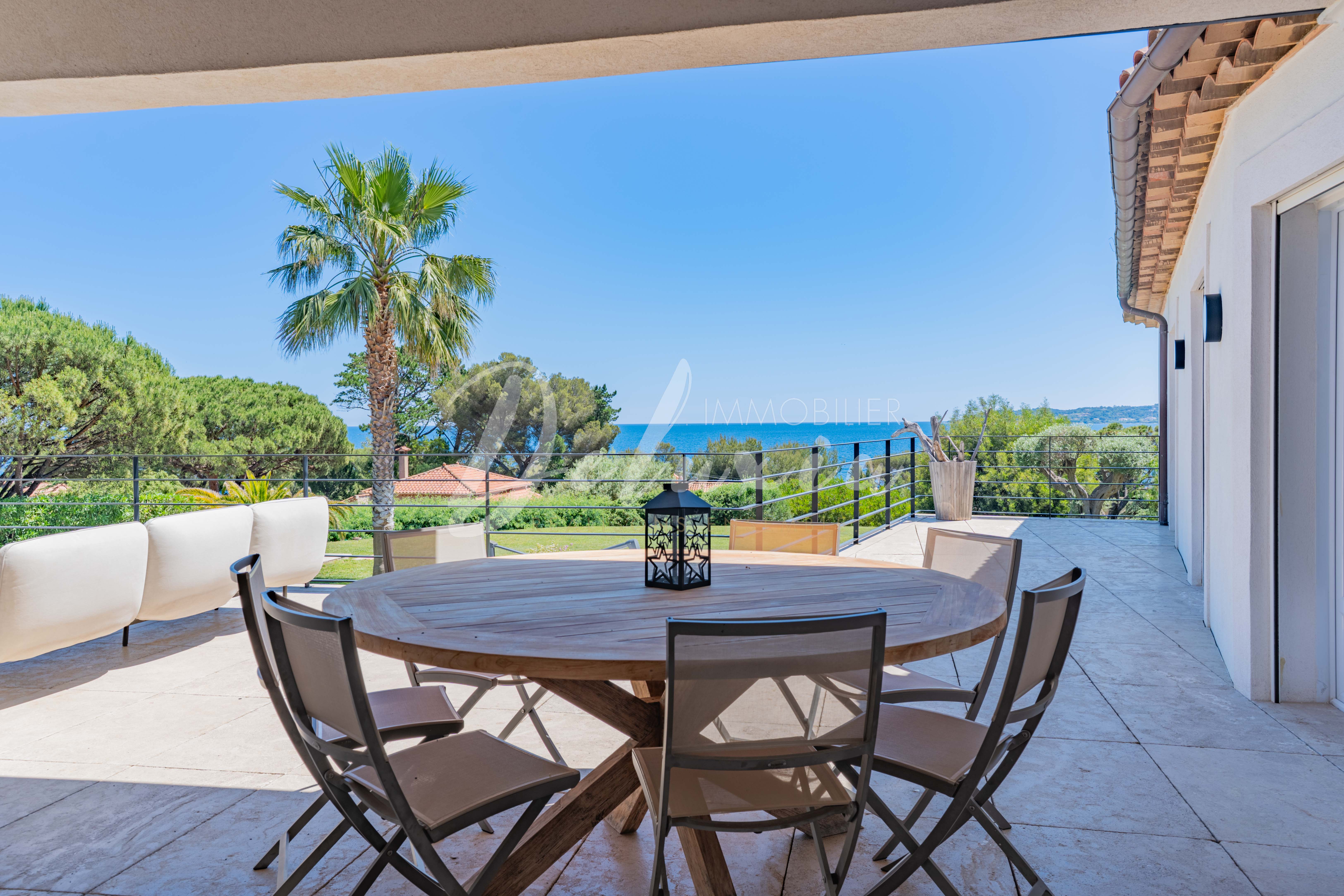 Villa à vendre au calme et sans vis-à-vis à Sainte-Maxime