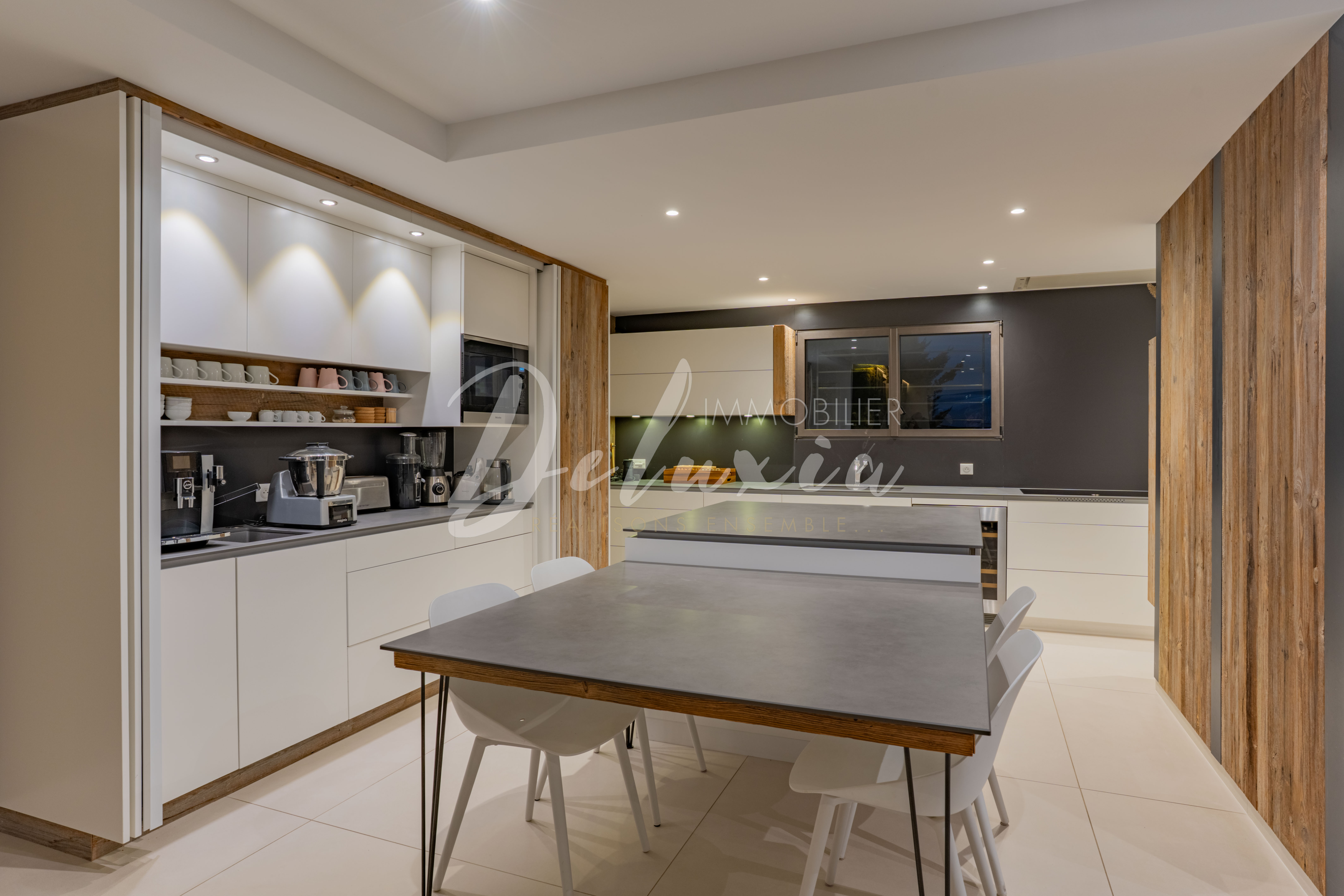 Appartement à vendre avec cuisine moderne à Saint-Raphaël 