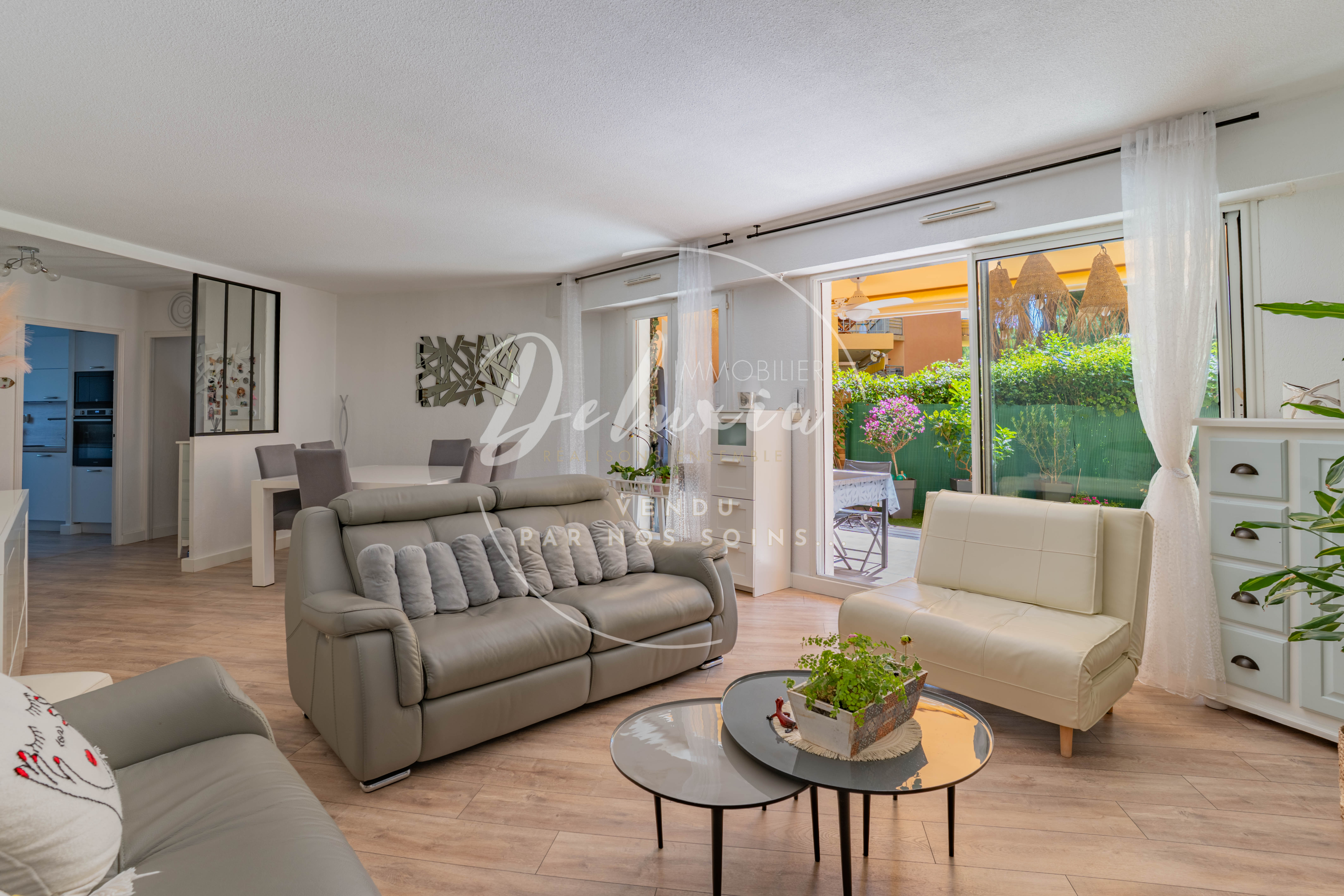 Appartement 3 pièces rénové en rez-de-jardin, dans une résidence avec piscine et tennis, Fréjus.