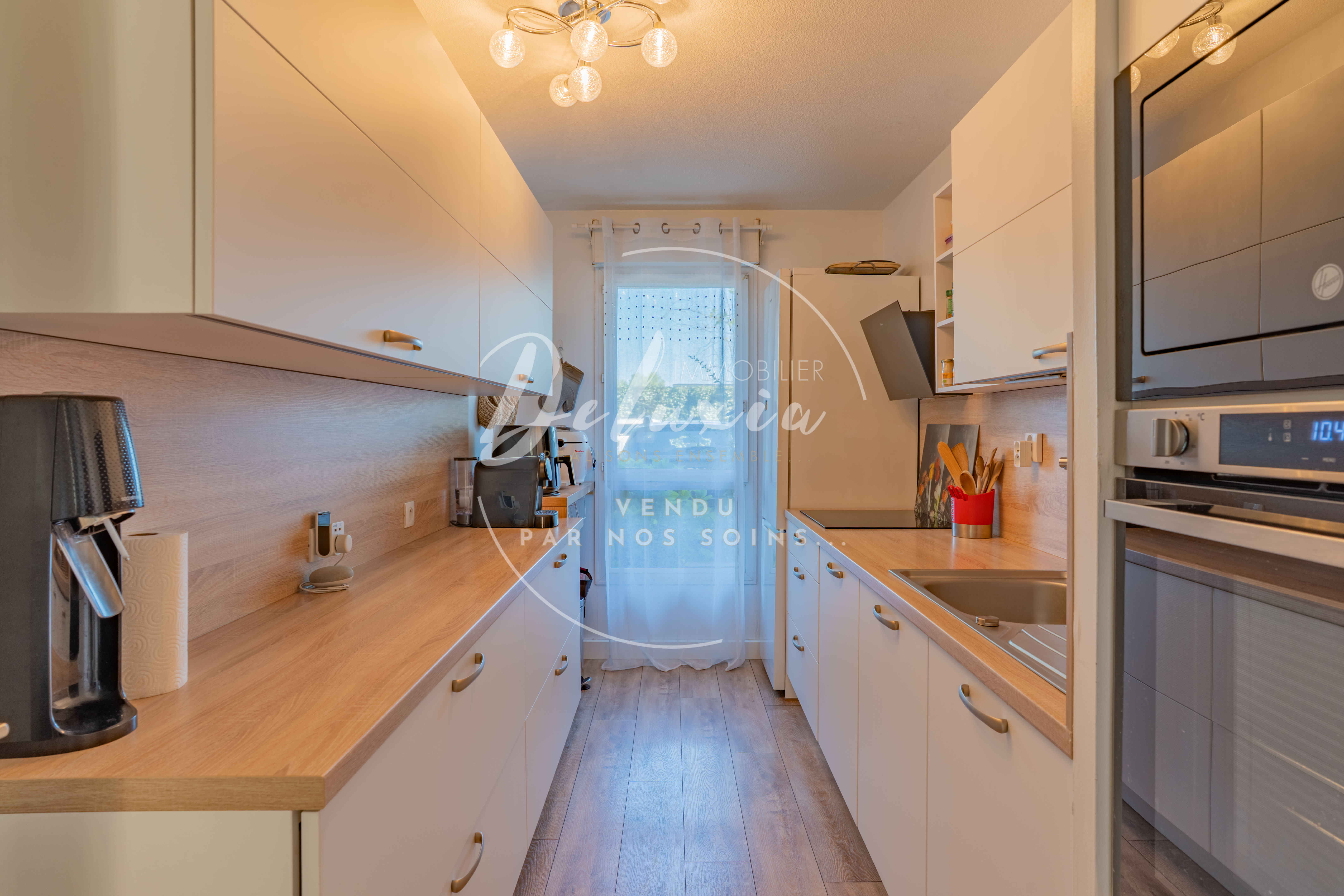 Appartement 3 pièces rénové en rez-de-jardin, dans une résidence avec piscine et tennis, Fréjus.