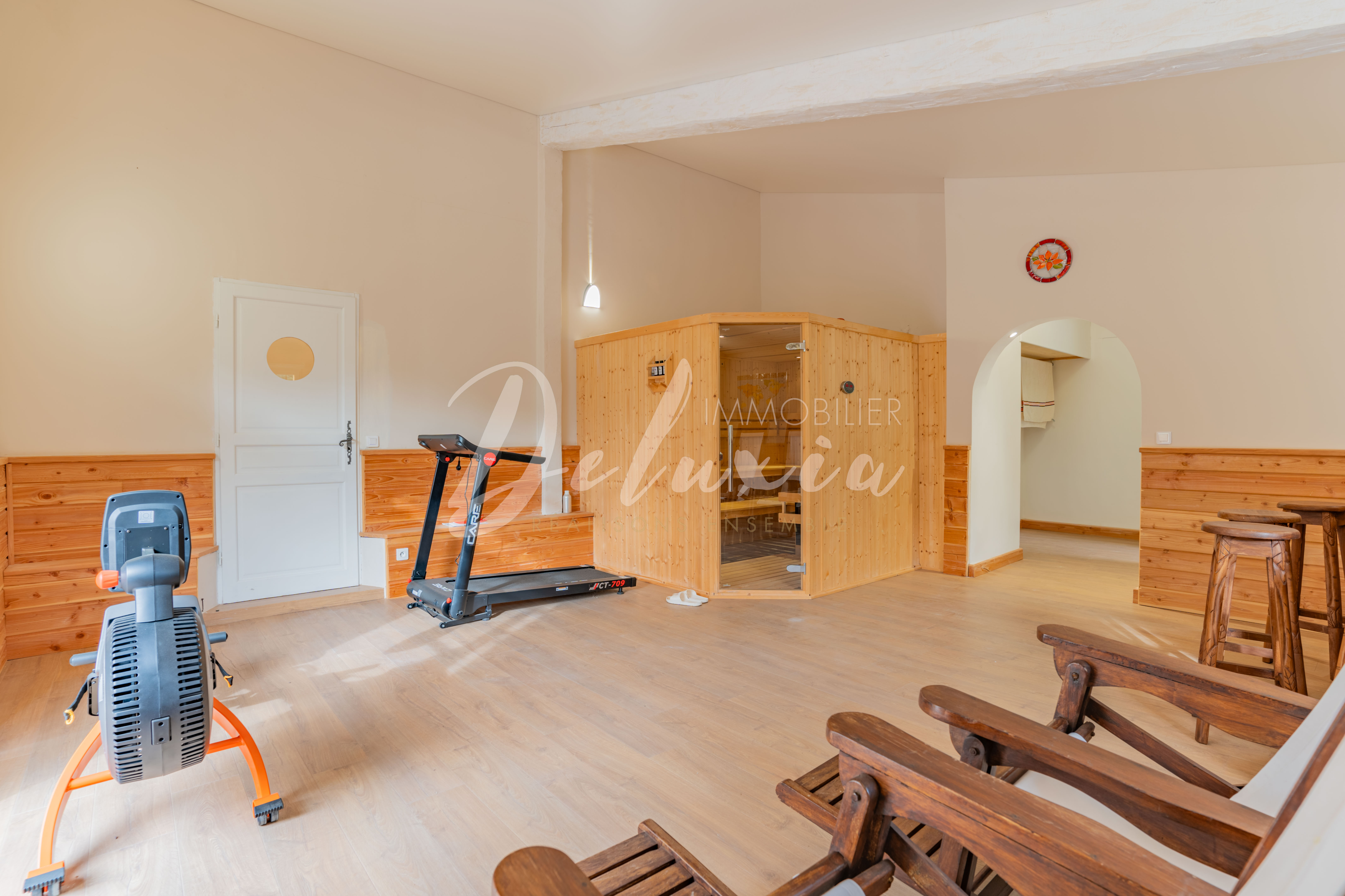 Achat maison avec salle de sport et spa dans le Var, au Thoronet 