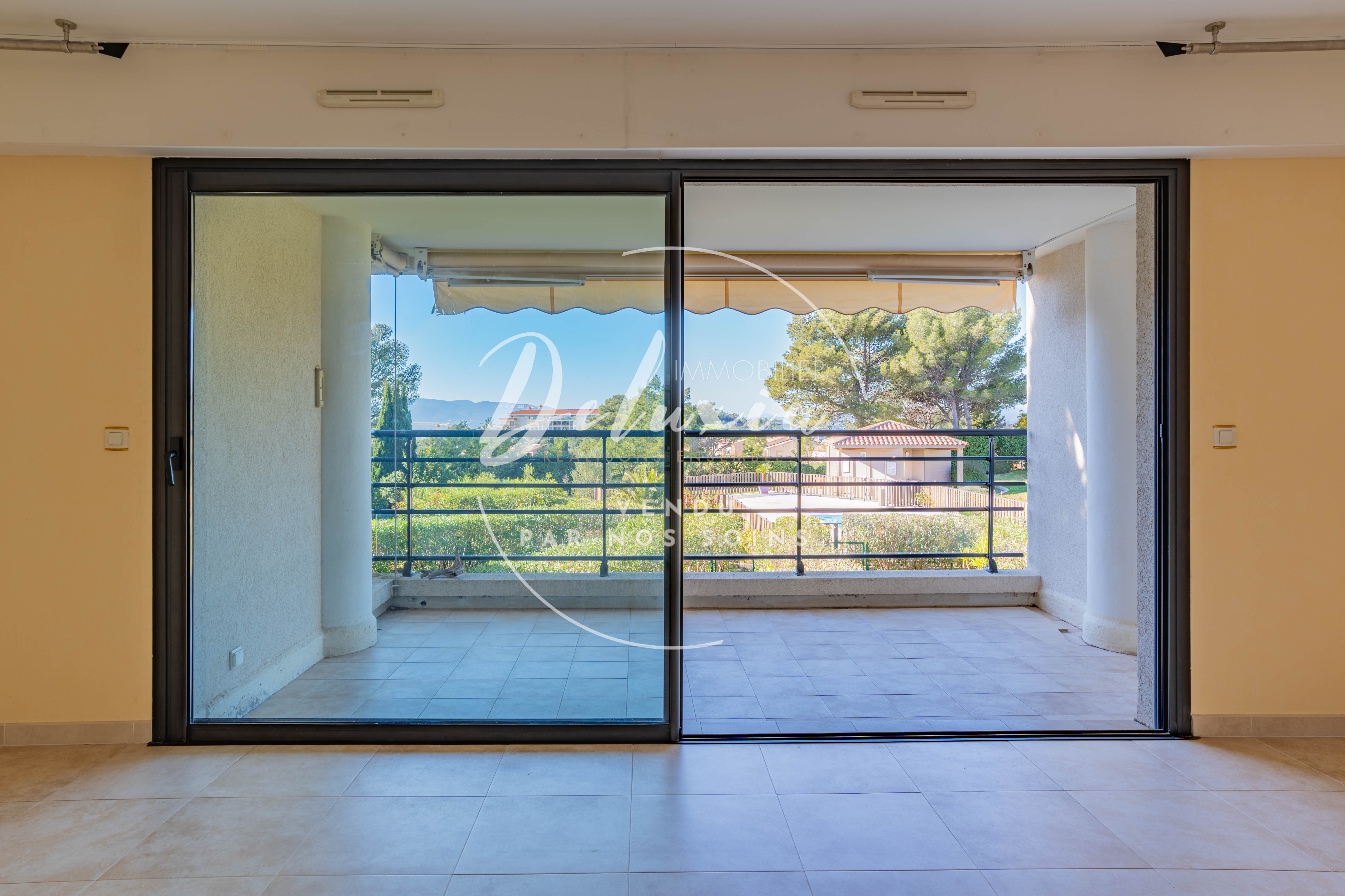 Appartement à vendre dans une résidence avec piscine à Saint-Raphaël 