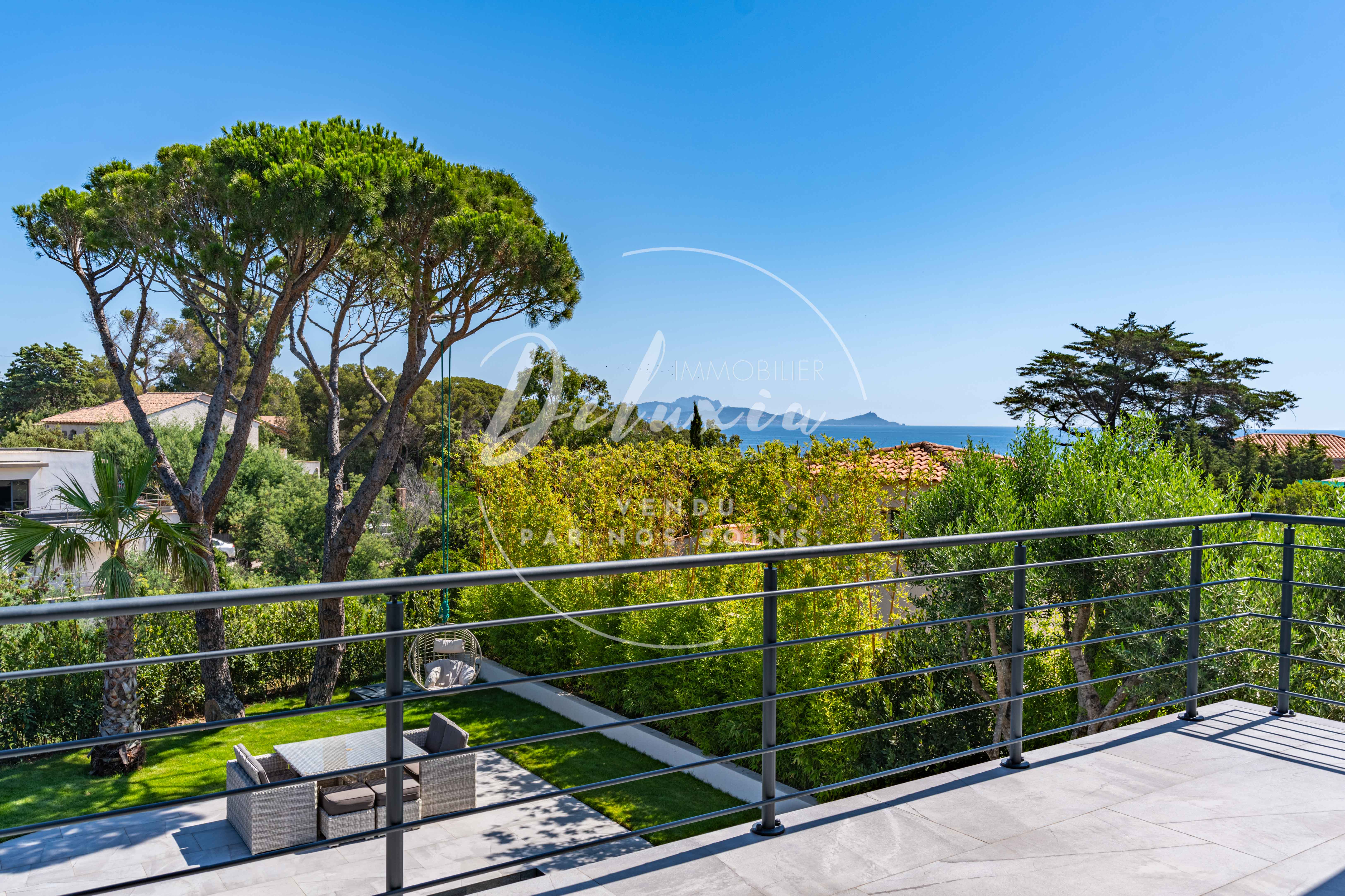 Villa vue mer vendue à Saint-Aygulf.