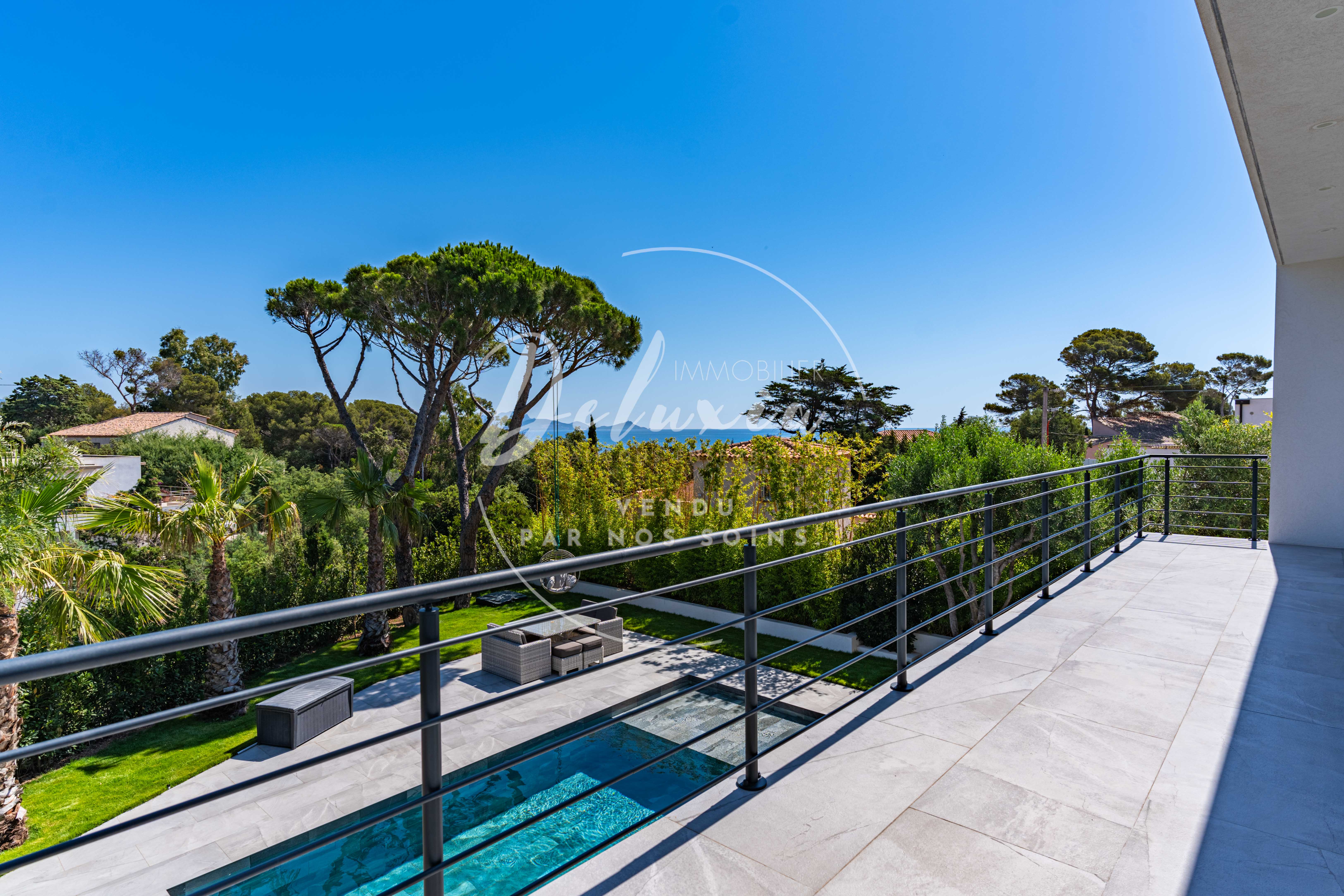 Villa vue mer vendue à Saint-Aygulf.