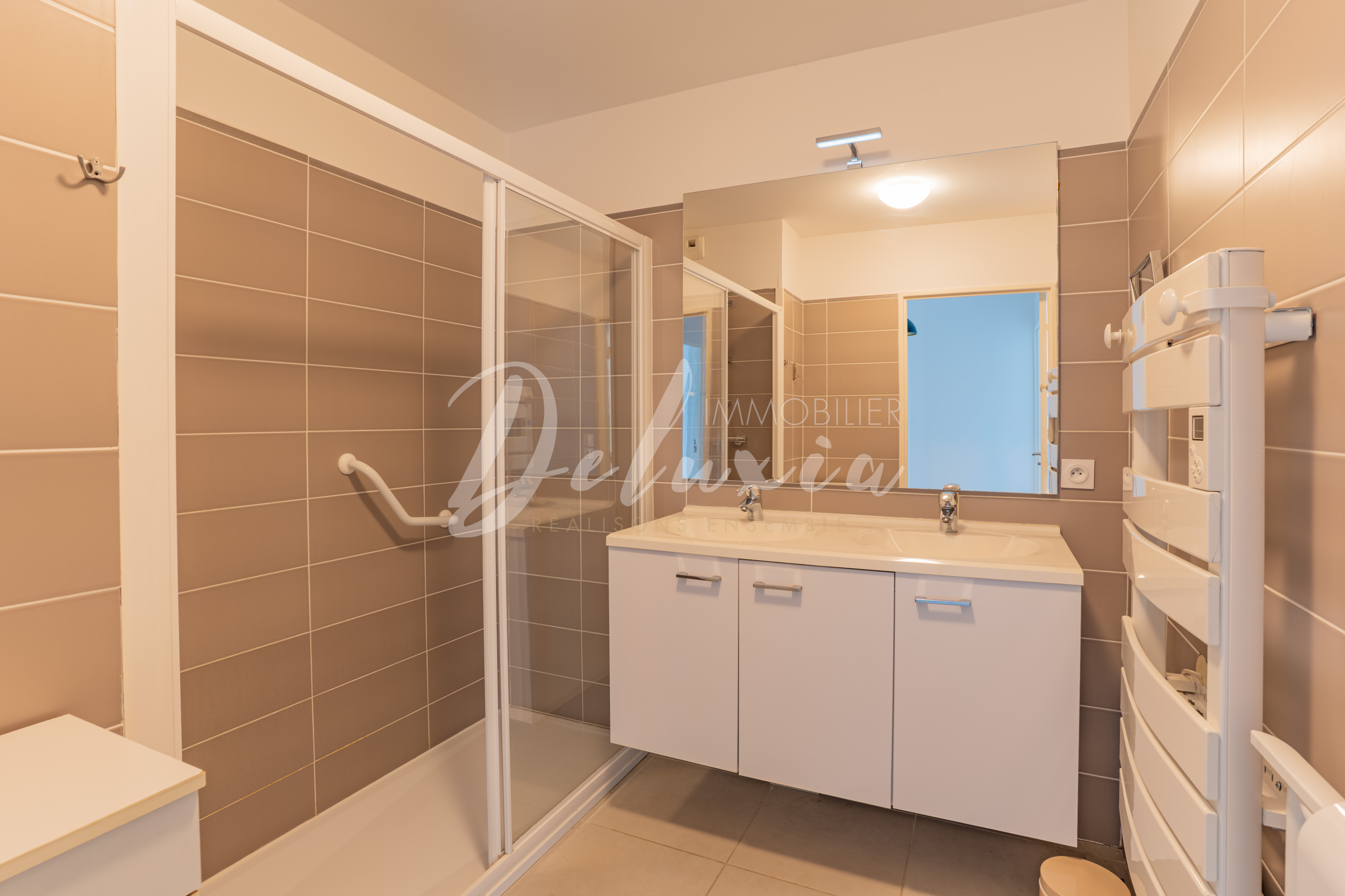 Appartement avec grande salle d'eau indépendante à vendre à Saint-Raphaël