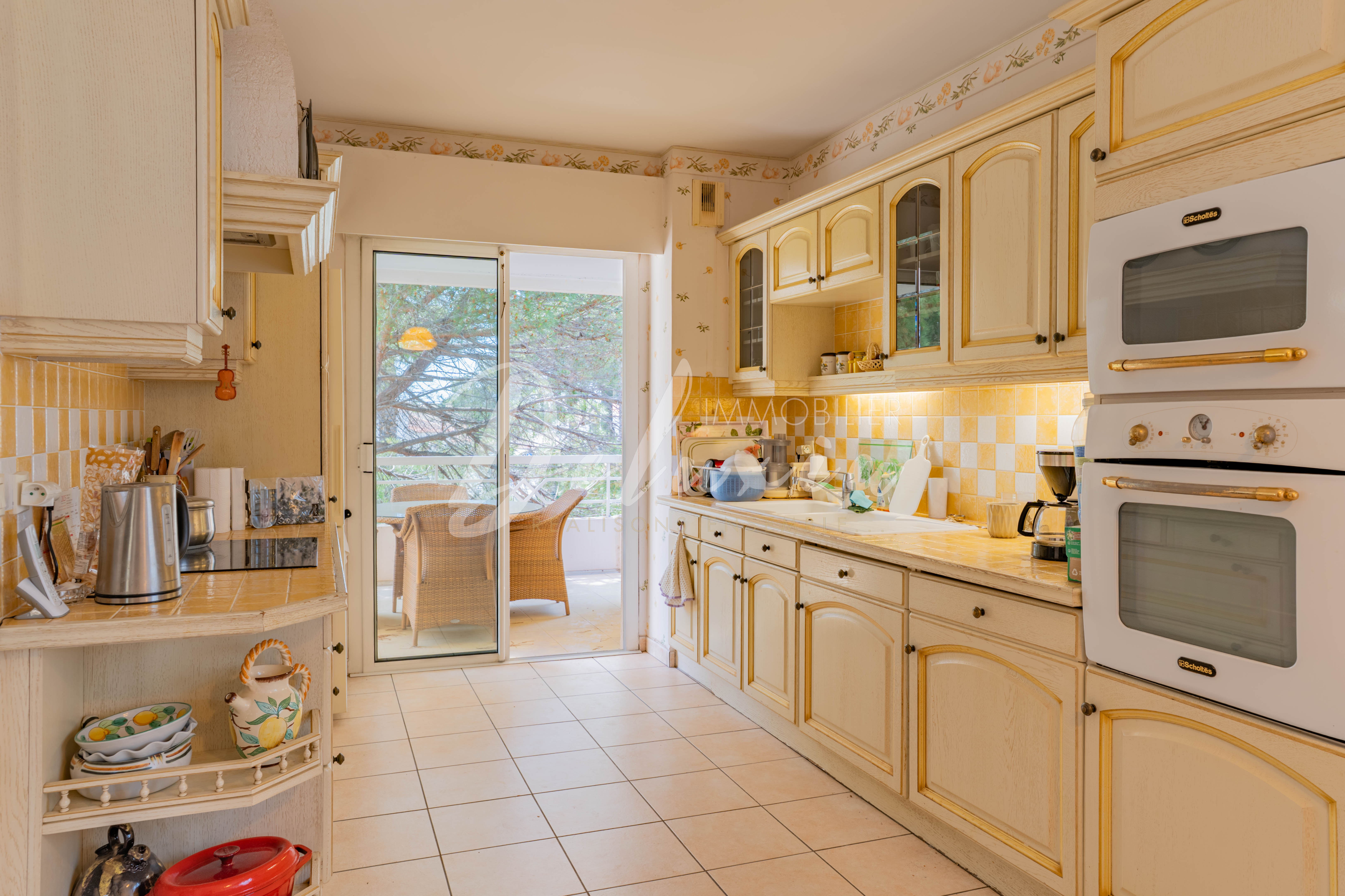 Acheter un appartement avec une grande cuisine à Saint-Raphaël