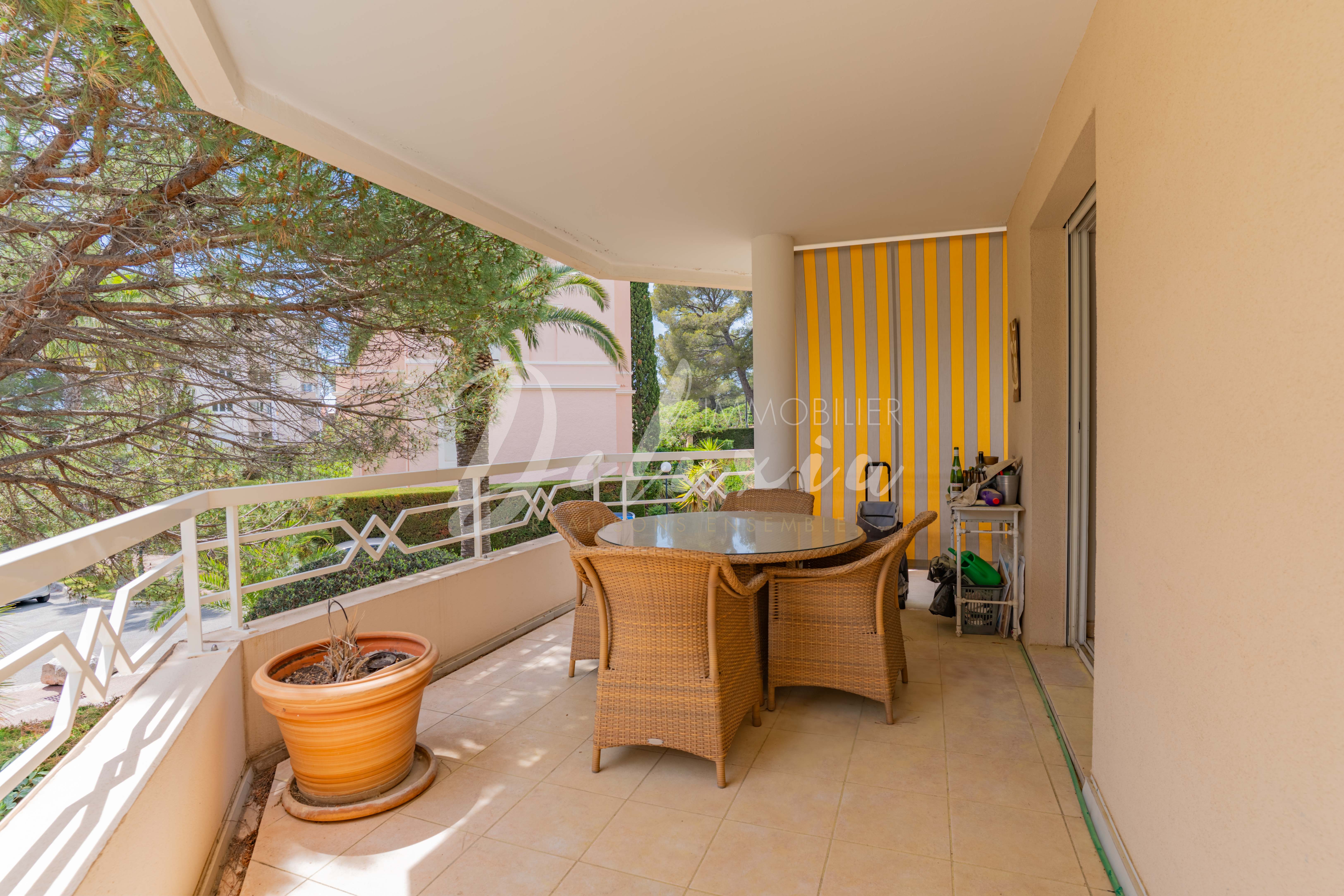 Acheter un grand appartement au calme à Saint-Raphaël