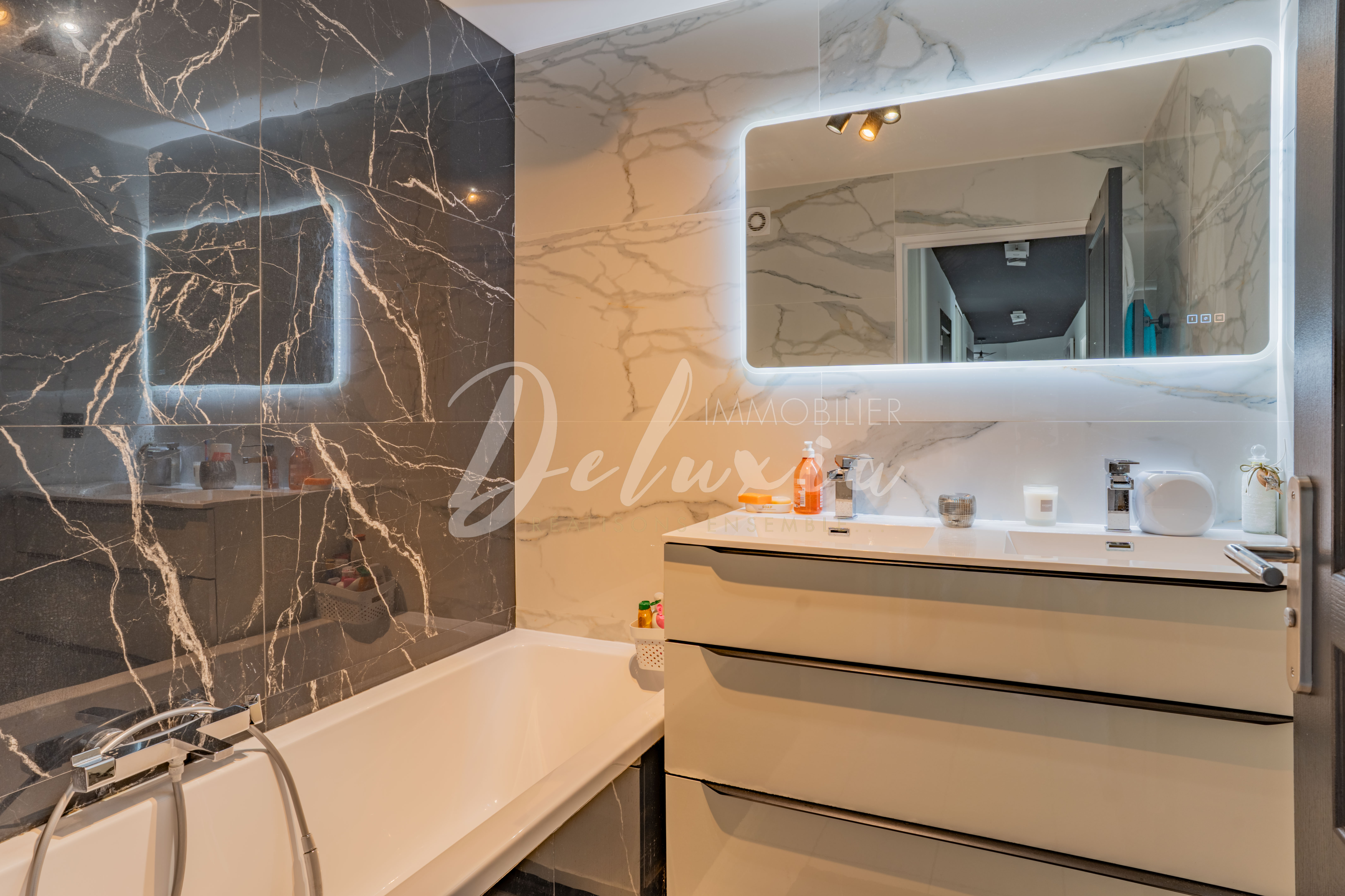 Achat appartement avec grande salle de bains à Saint-Raphaël