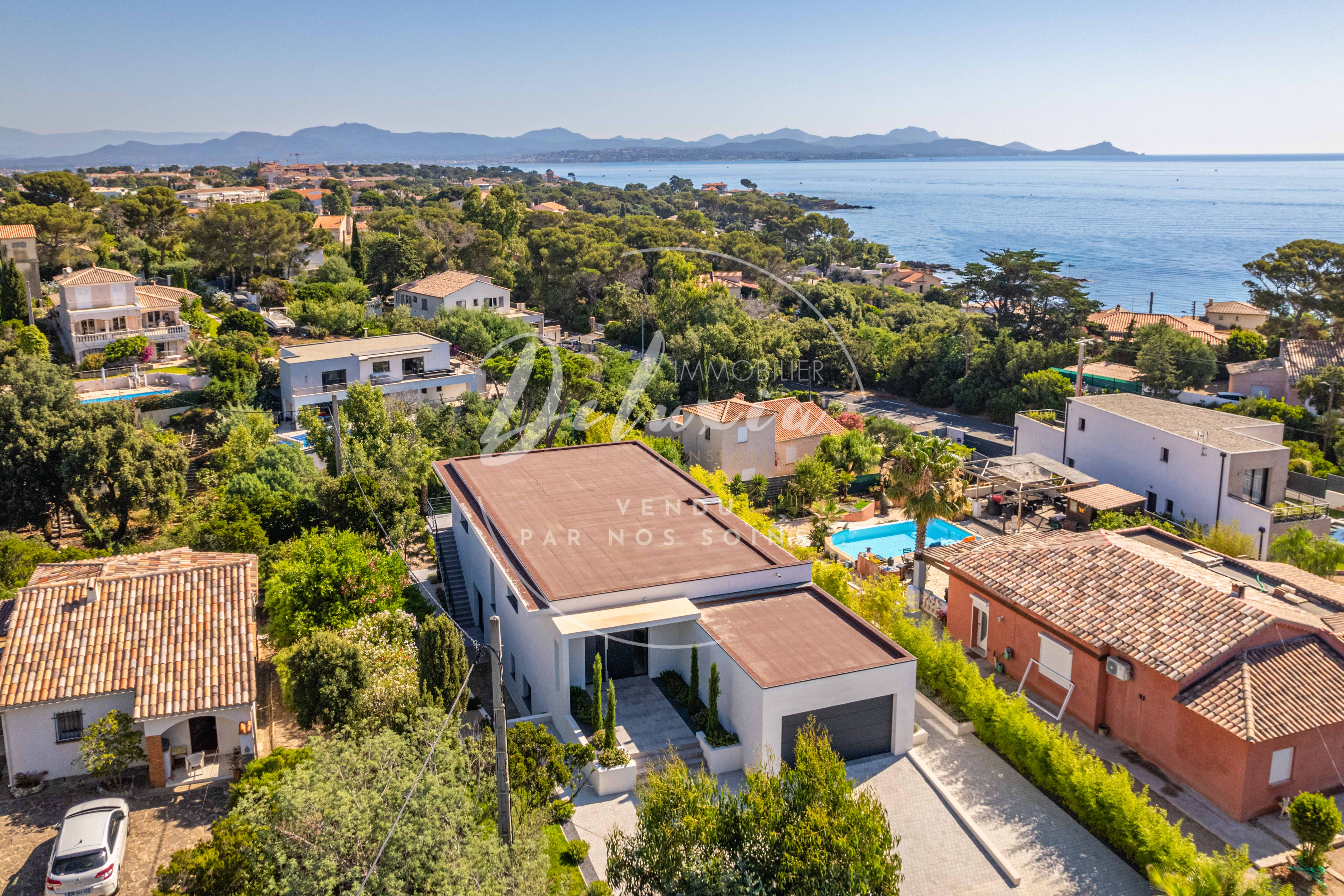 Villa vue mer vendue à Saint-Aygulf.