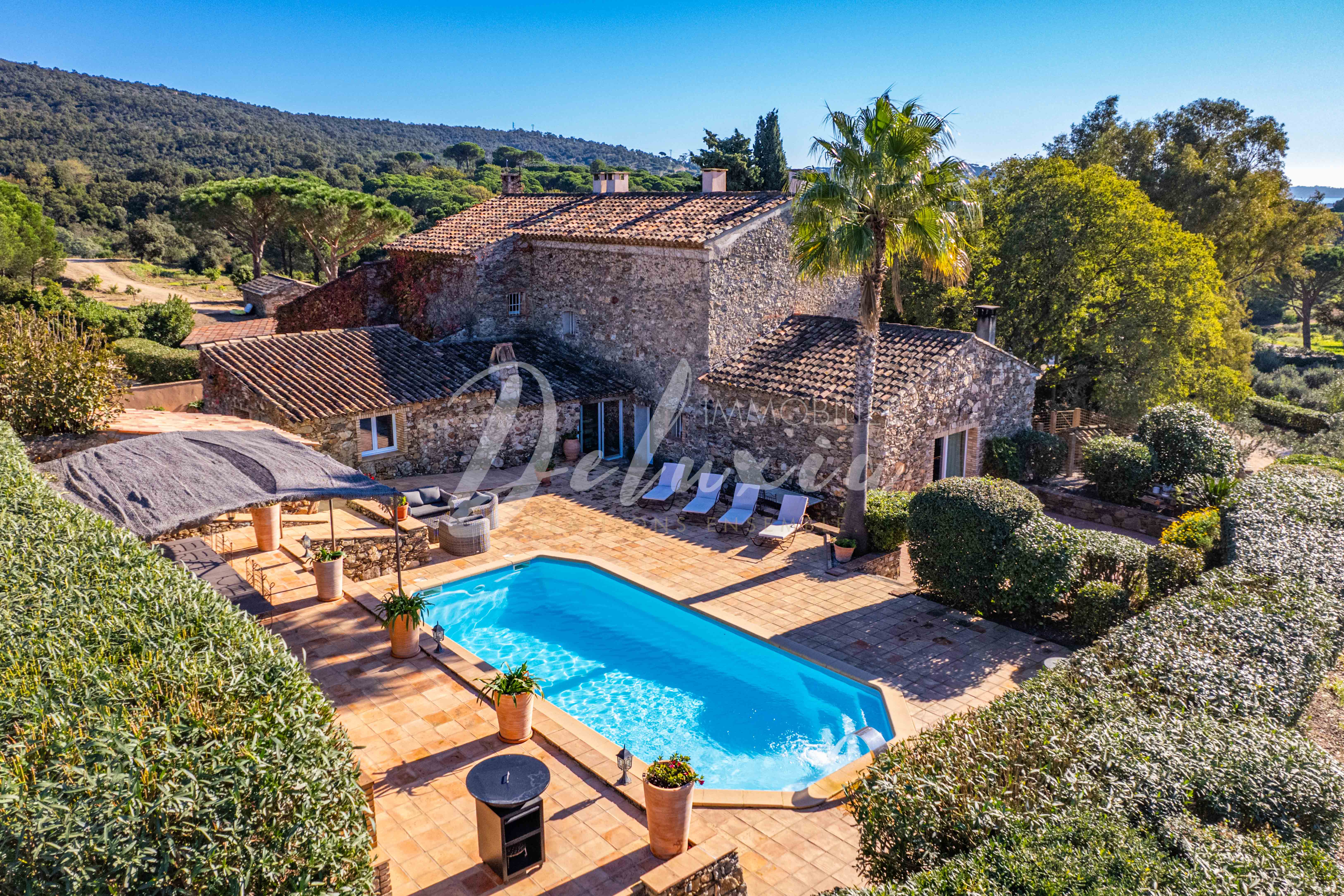 Propriété avec piscine à vendre à Sainte-Maxime