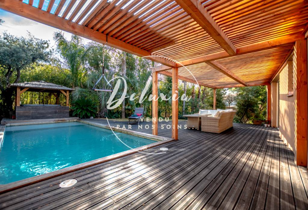 Achat villa piscine Fréjus 